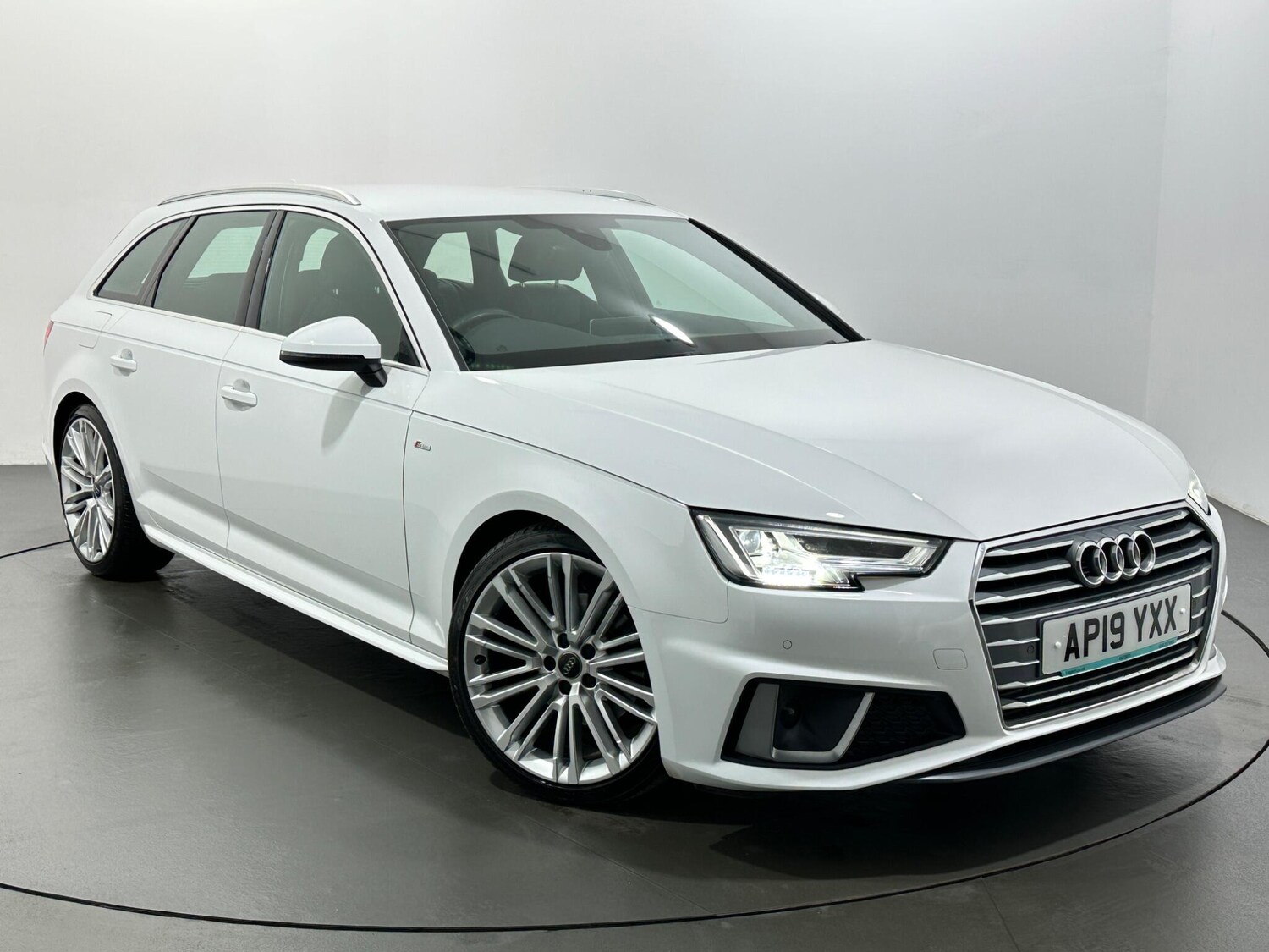 Used Audi A4 Avant 2019 for sale - 77131367: Photo 57