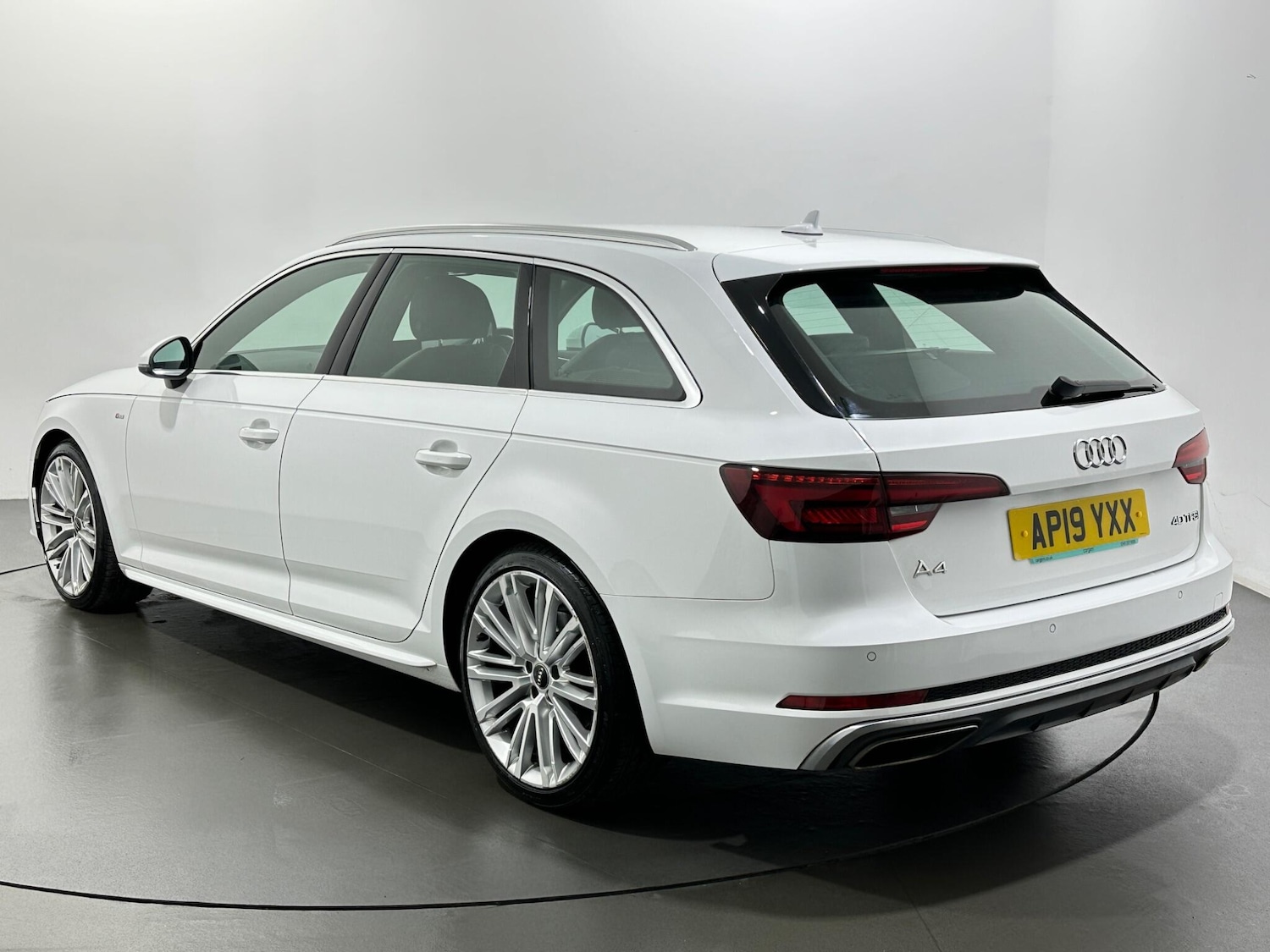 Used Audi A4 2019 for sale - 77131367: Photo 6