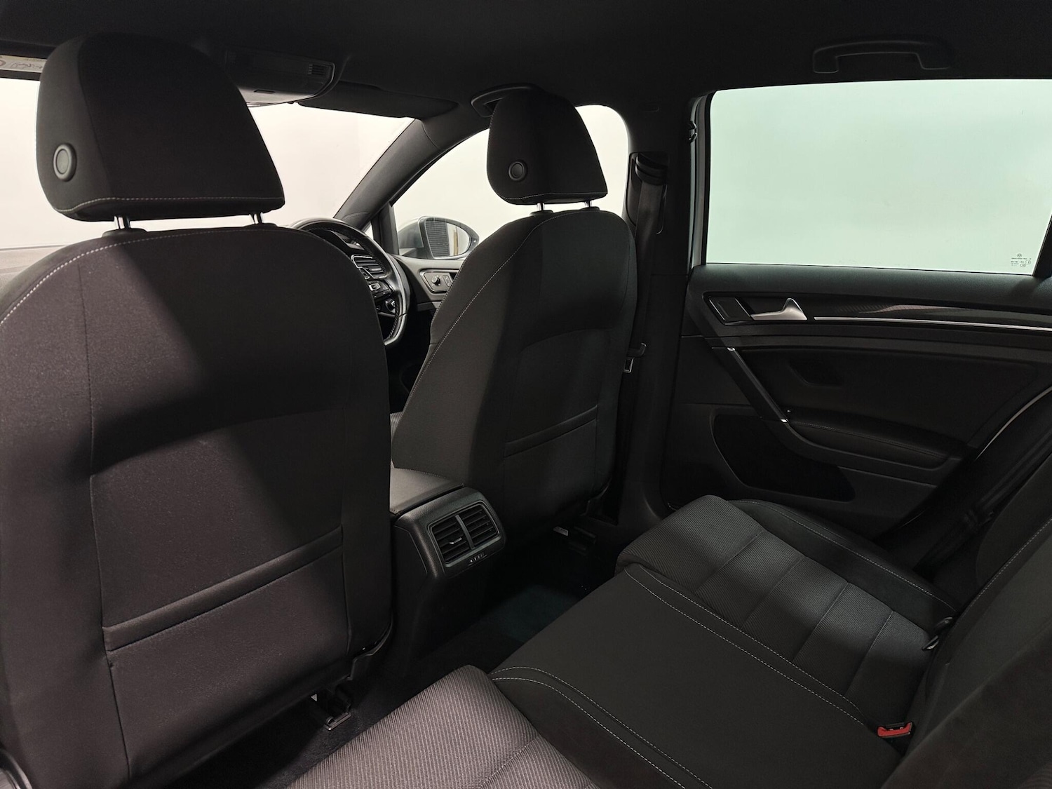 Used Volkswagen Golf 2018 for sale - 76878813: Photo 37