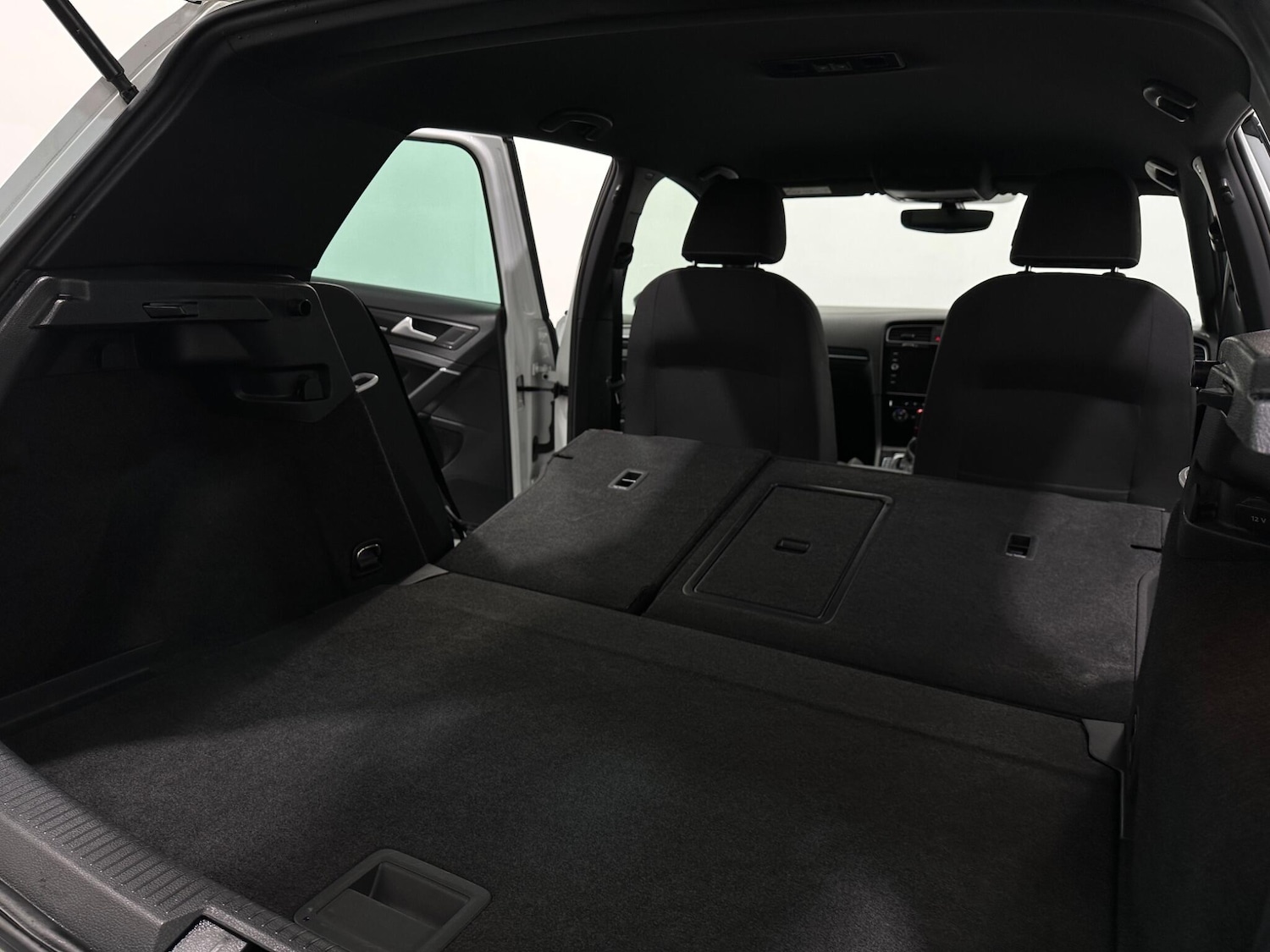 Used Volkswagen Golf 2018 for sale - 76878813: Photo 44