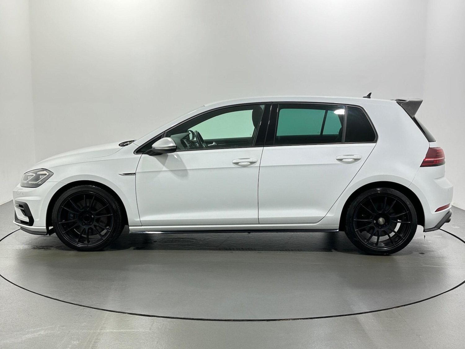 Used Volkswagen Golf 2018 for sale - 76878813: Photo 5