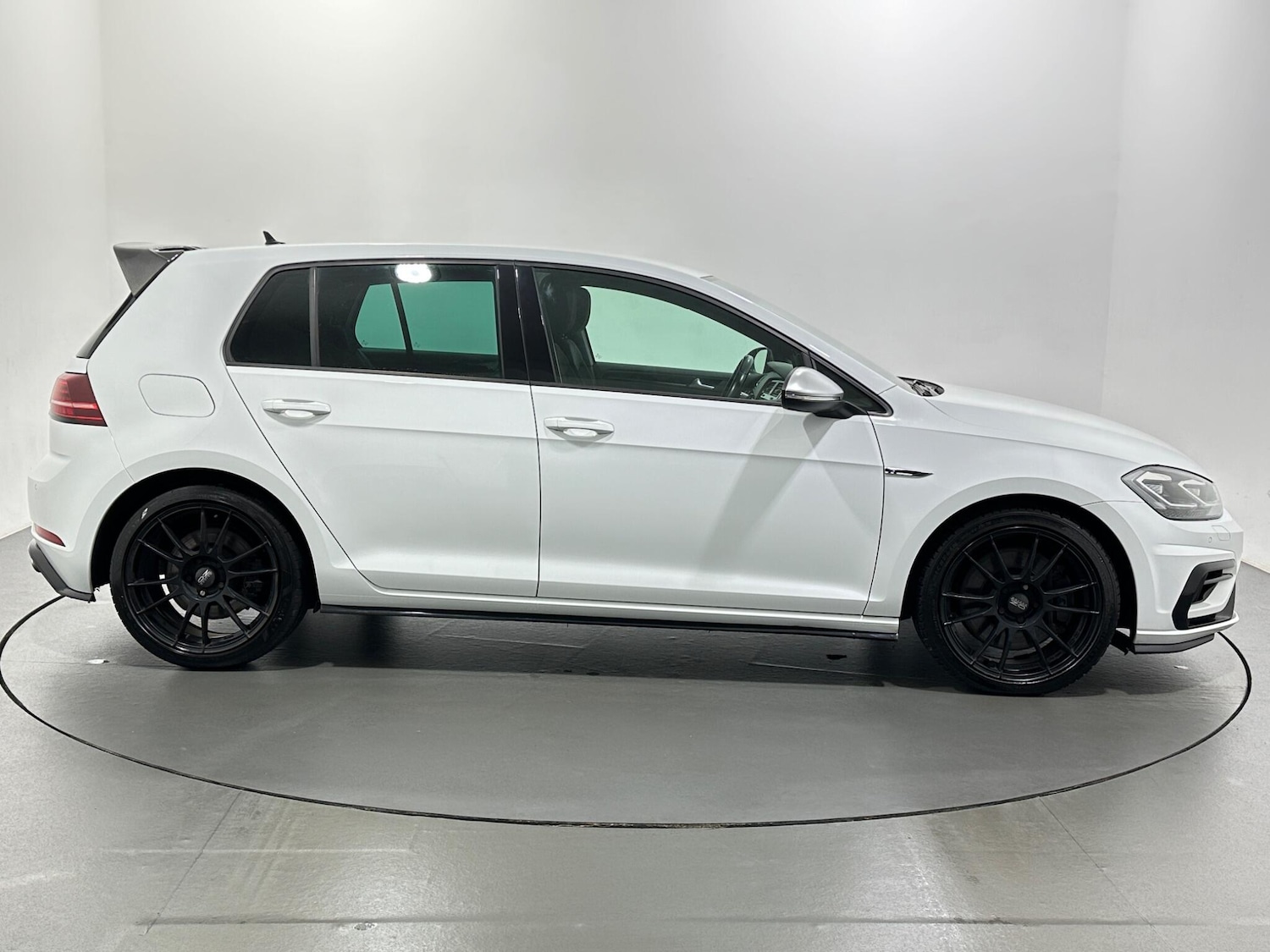 Used Volkswagen Golf 2018 for sale - 76878813: Photo 9