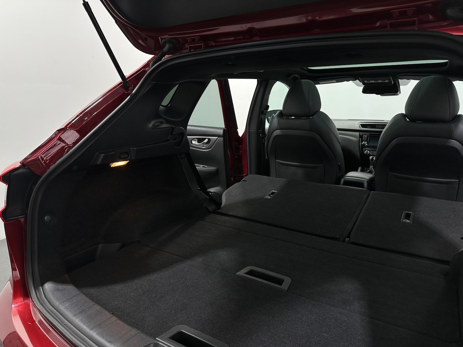 Used Nissan Qashqai 2018 for sale - 76878525: Photo 50