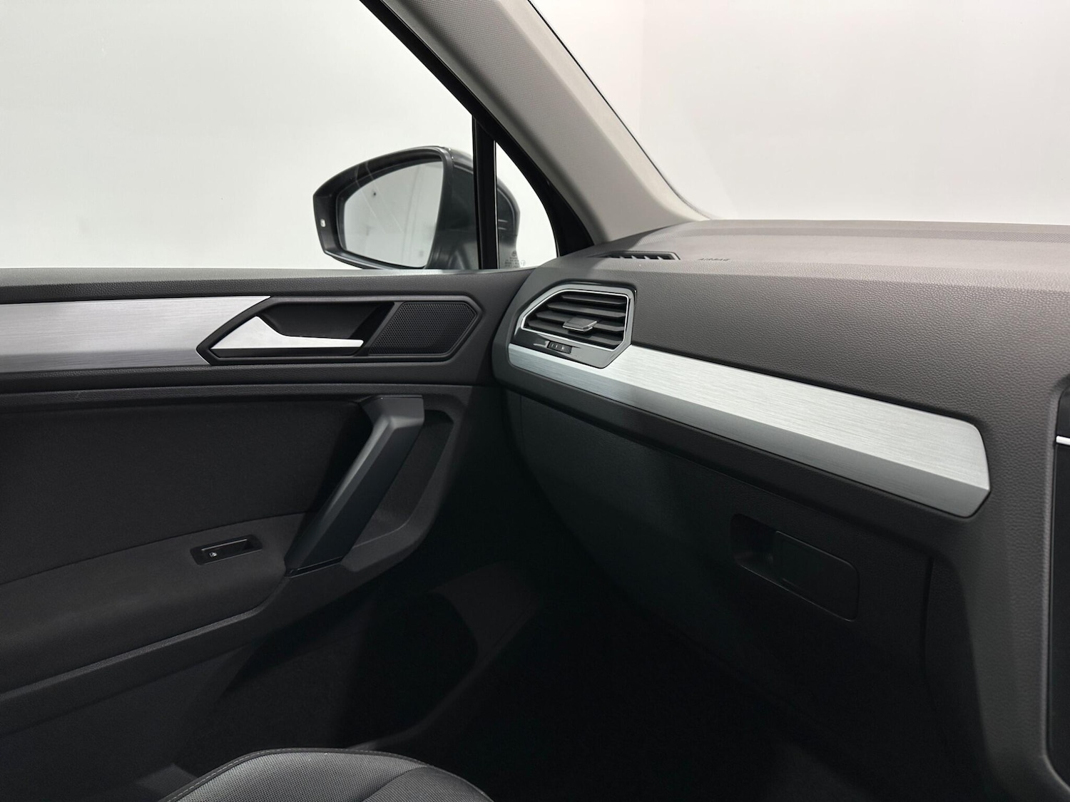 Used Volkswagen Tiguan 2020 for sale - 77266974: Photo 27