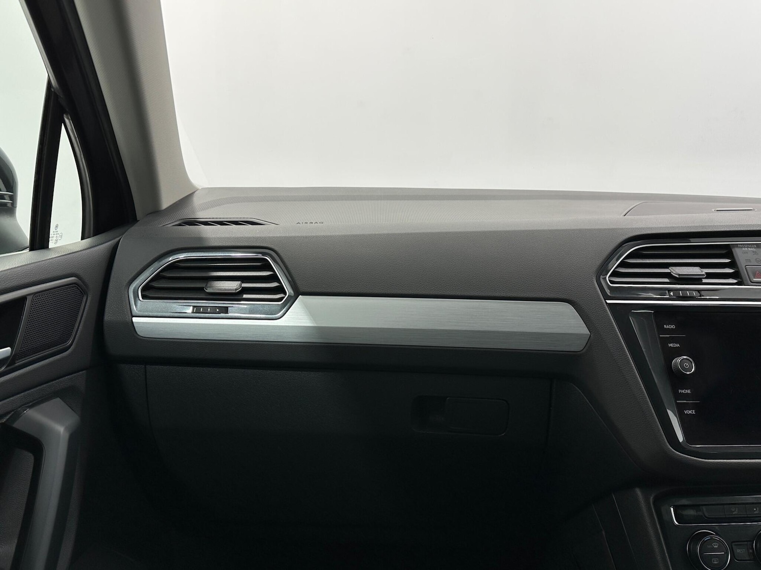 Used Volkswagen Tiguan 2020 for sale - 77266974: Photo 29