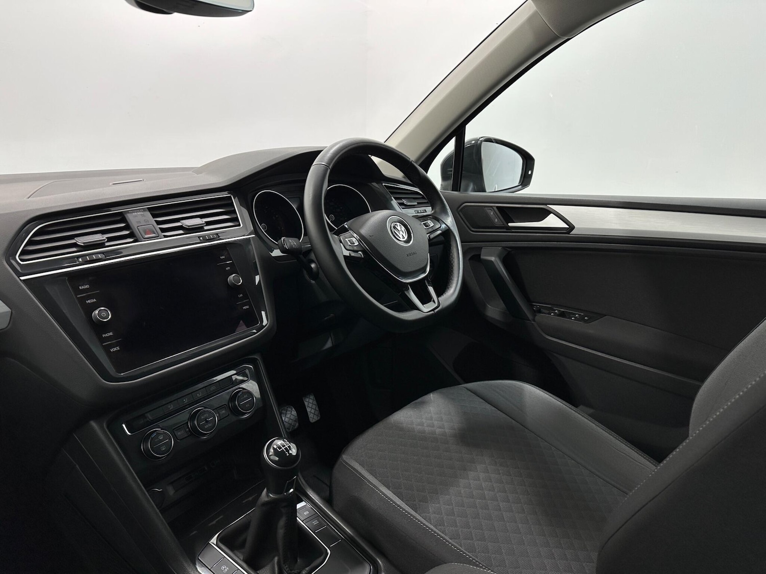 Used Volkswagen Tiguan 2020 for sale - 77266974: Photo 31