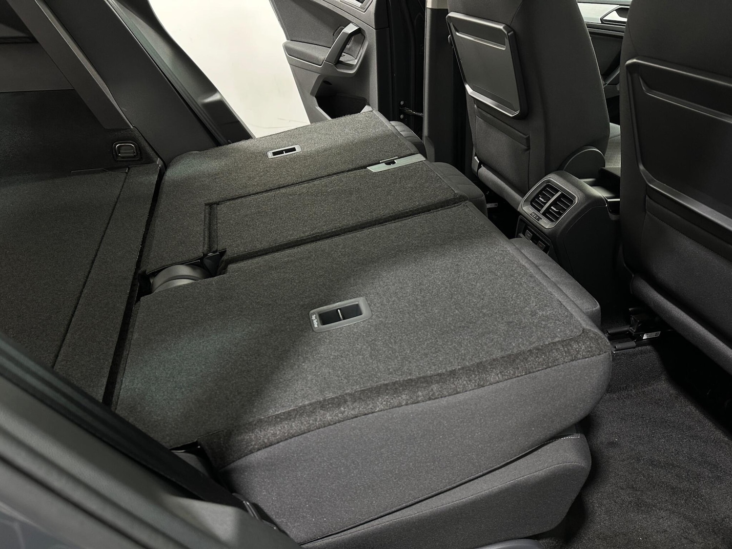 Used Volkswagen Tiguan 2020 for sale - 77266974: Photo 47