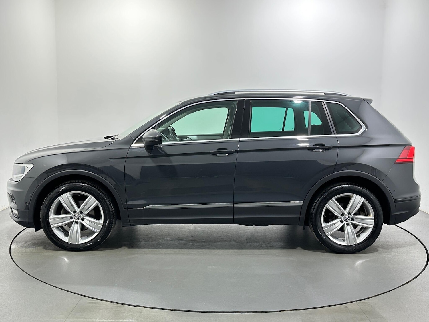 Used Volkswagen Tiguan 2020 for sale - 77266974: Photo 5