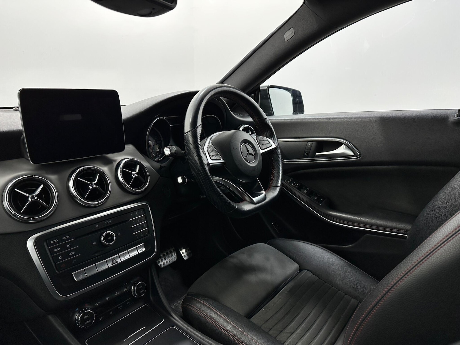 Used Mercedes-Benz CLA for sale - 77754094: Photo 32