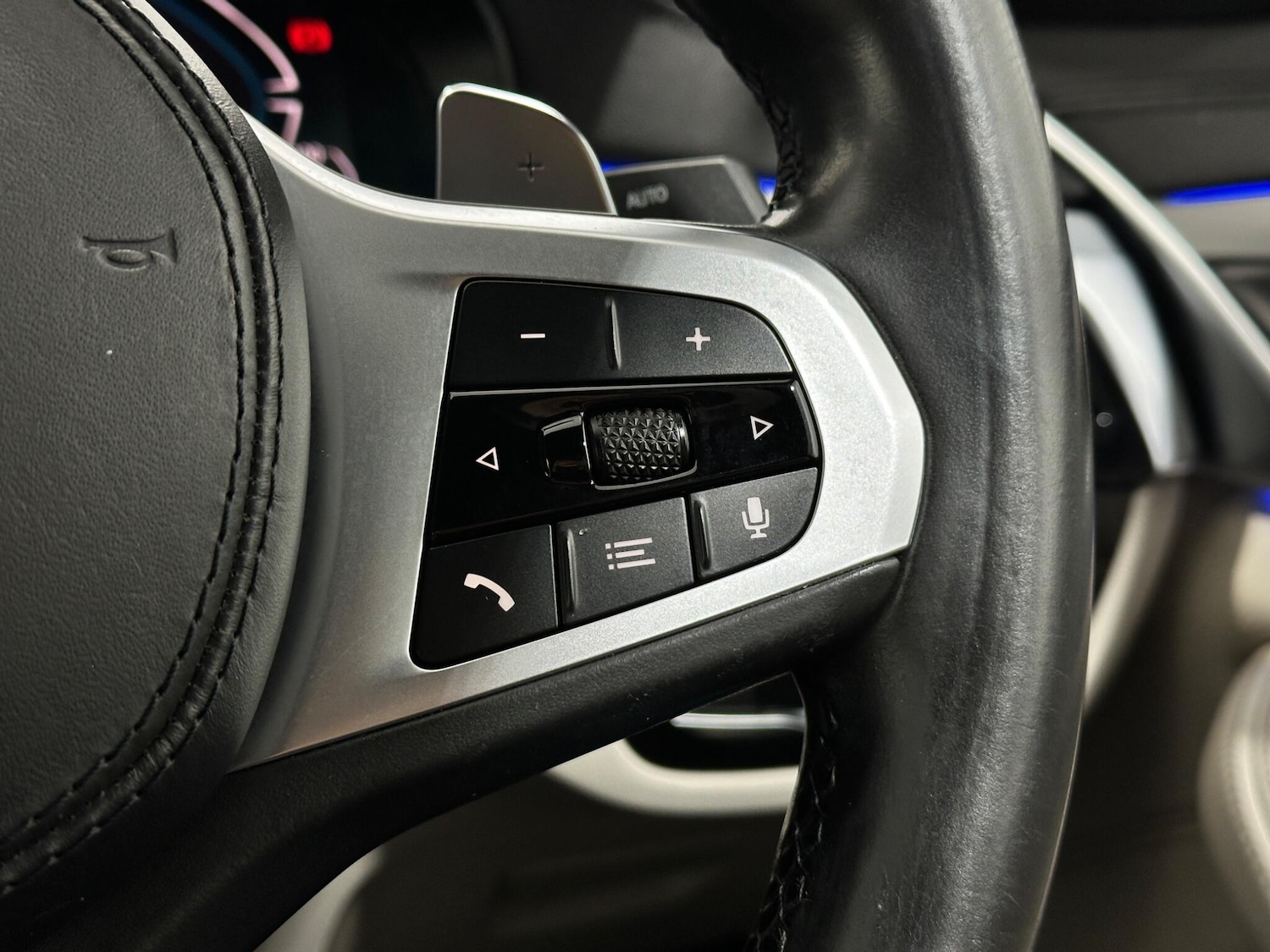 Used BMW 5 Series 2019 for sale - 77854132: Photo 15