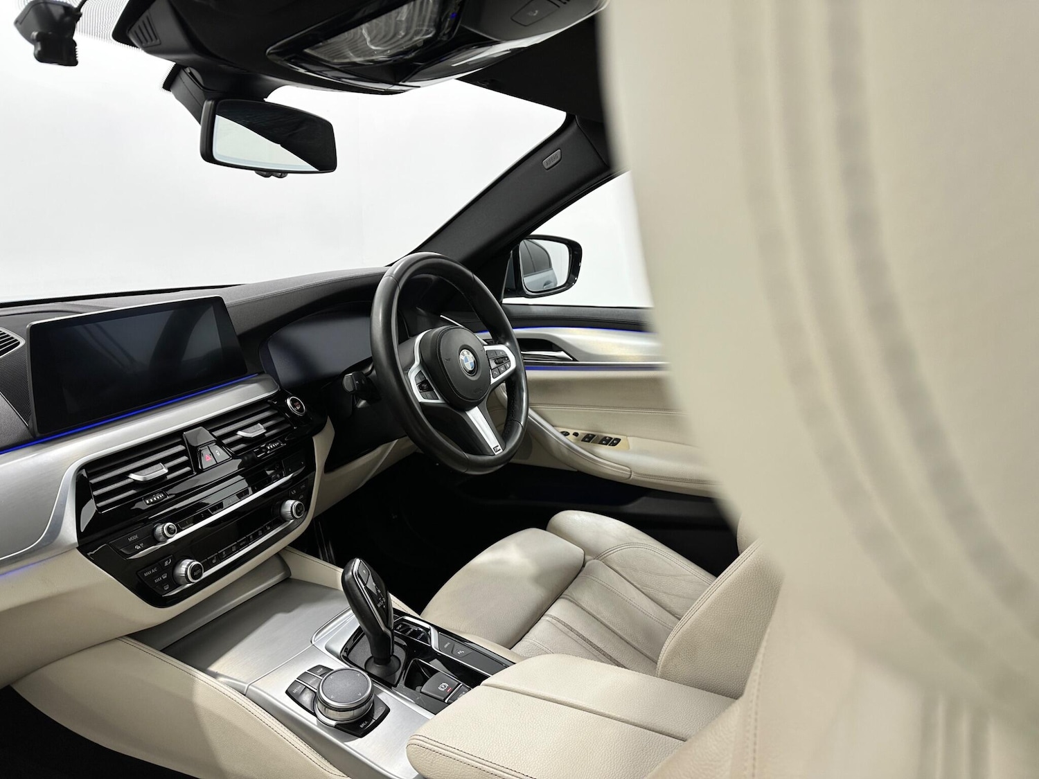 Used BMW 5 Series 2019 for sale - 77854132: Photo 30