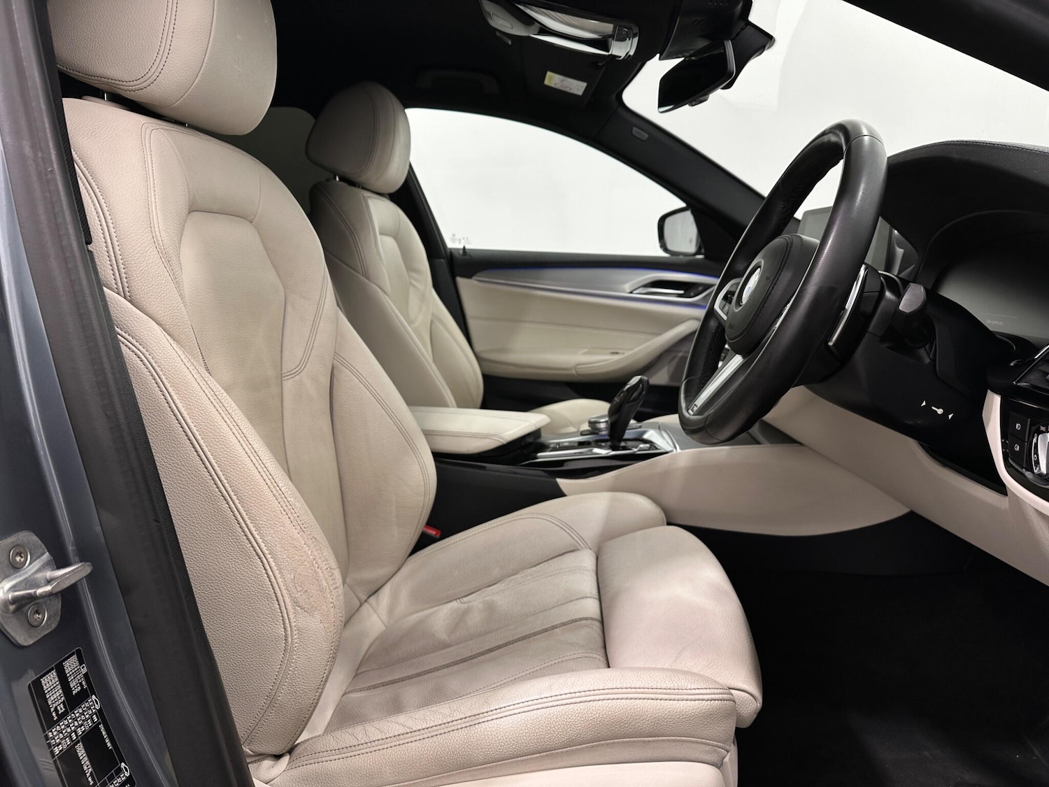 Used BMW 5 Series 2019 for sale - 77854132: Photo 31