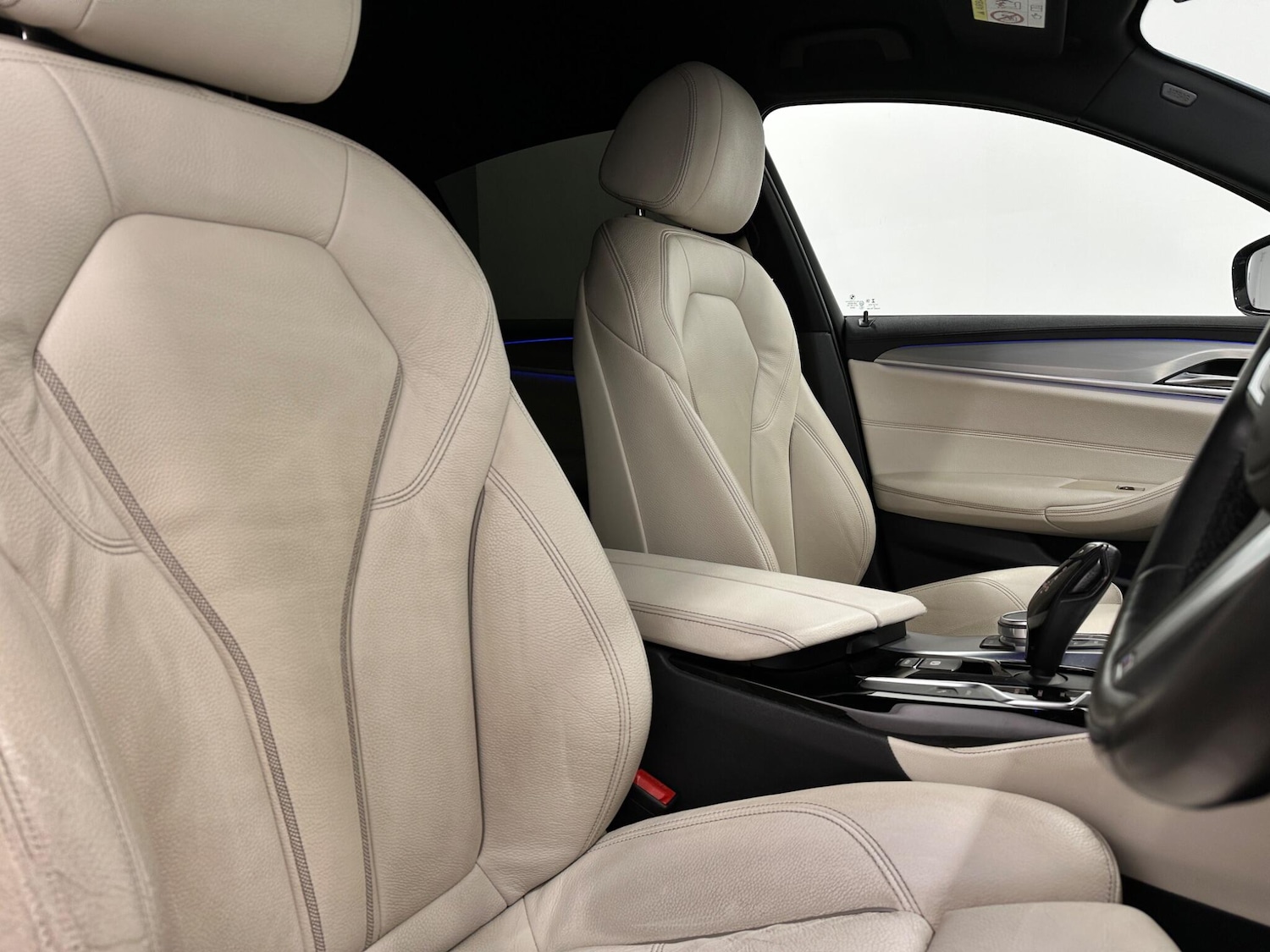 Used BMW 5 Series 2019 for sale - 77854132: Photo 32