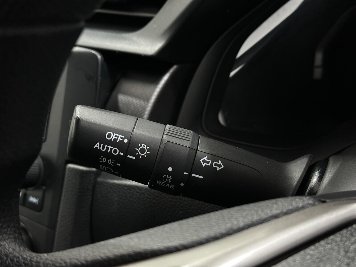 Used Honda Civic 2018 for sale - 76878560: Photo 13