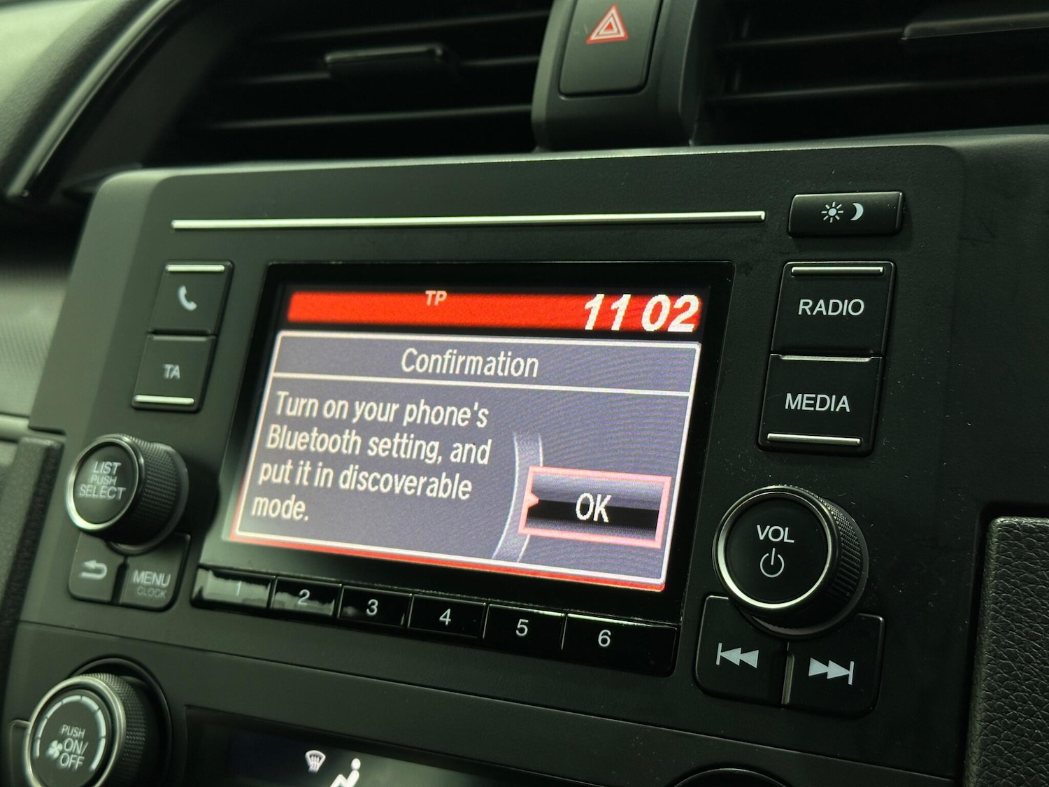 Used Honda Civic 2018 for sale - 76878560: Photo 23