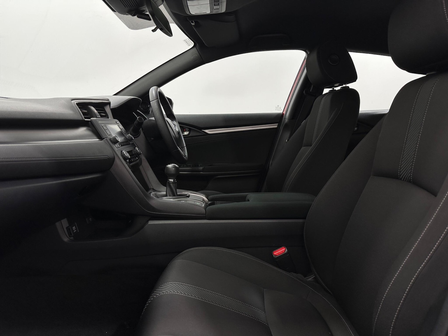 Used Honda Civic 2018 for sale - 76878560: Photo 32