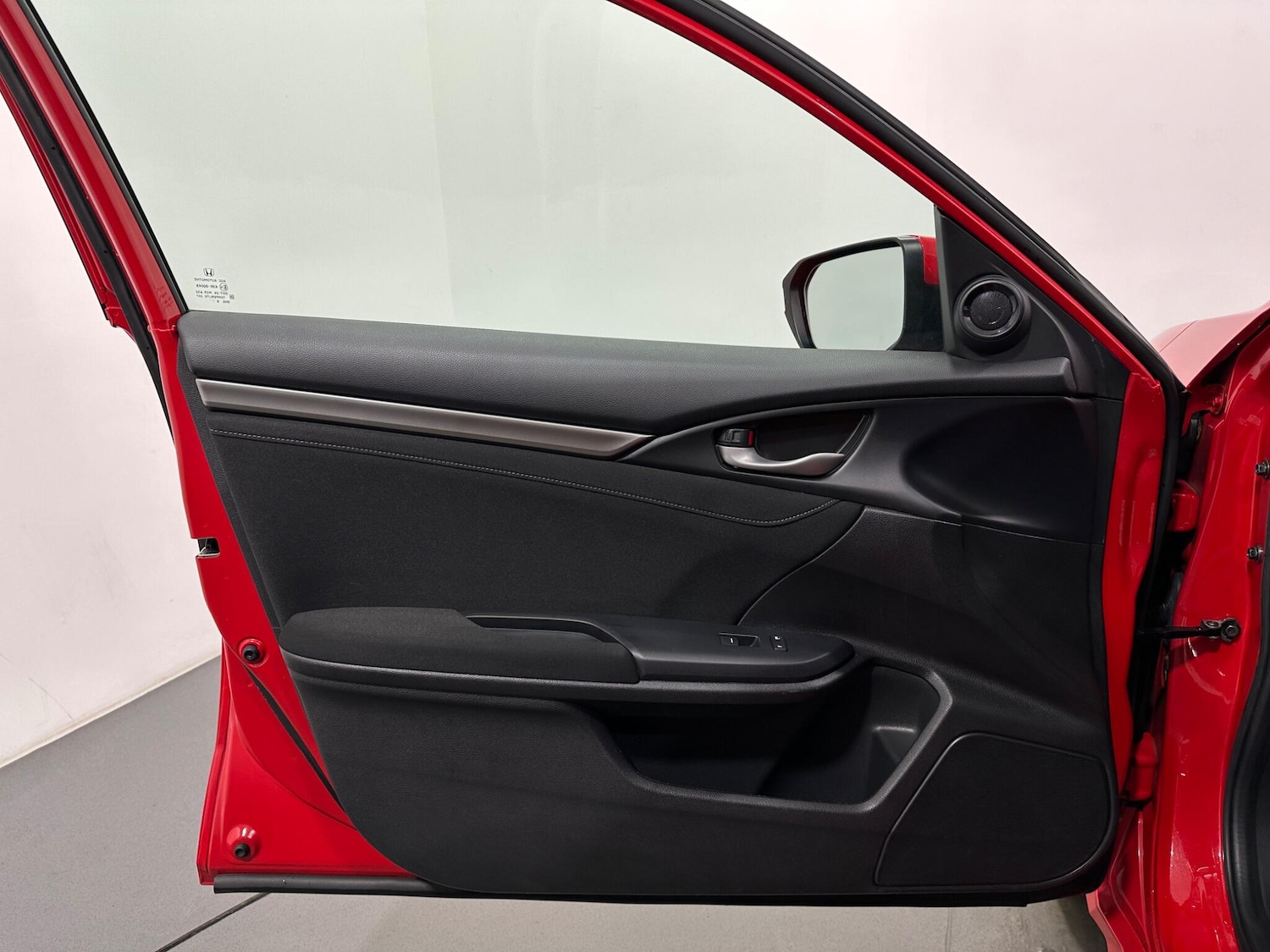 Used Honda Civic 2018 for sale - 76878560: Photo 34