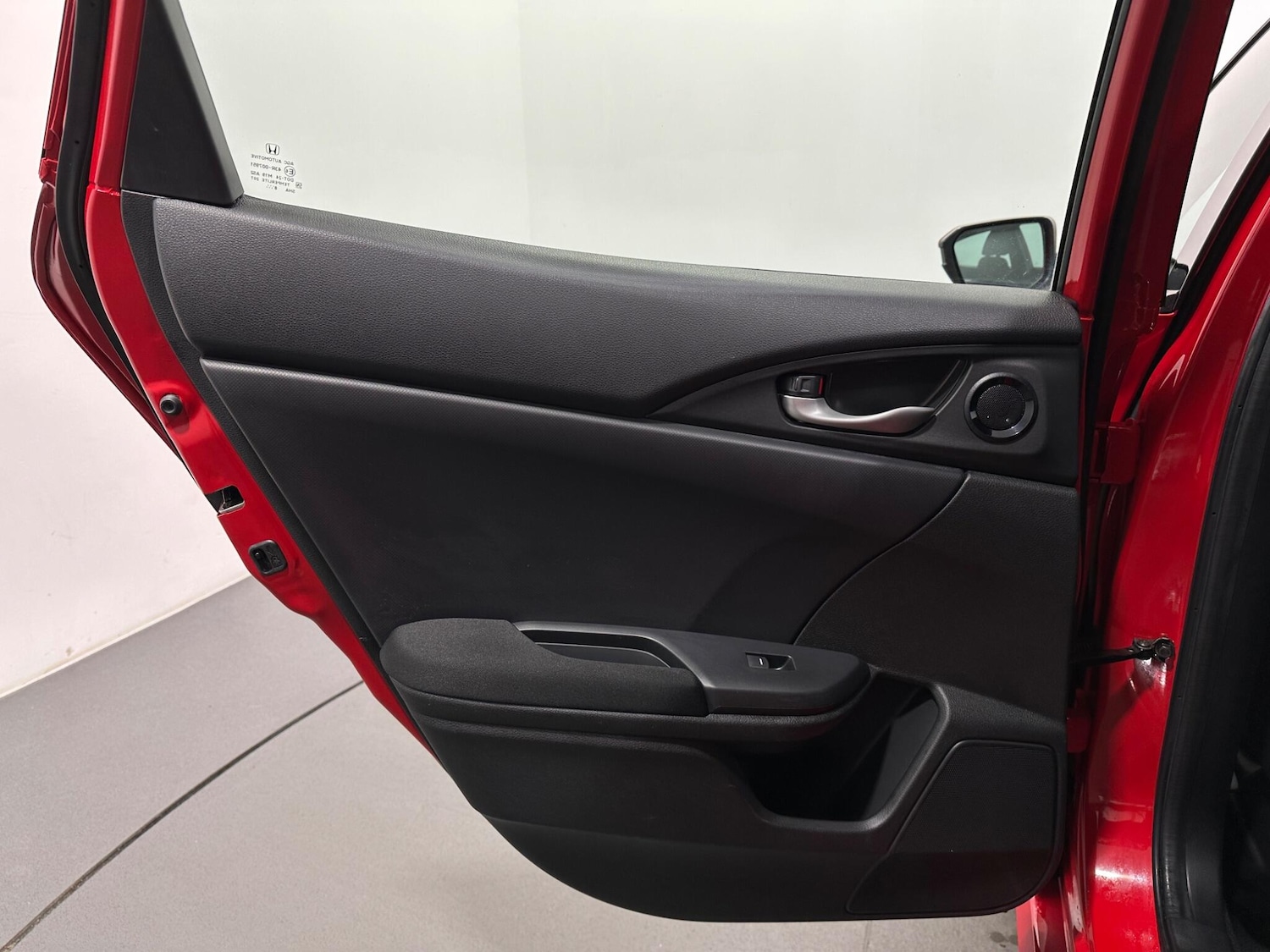 Used Honda Civic 2018 for sale - 76878560: Photo 37