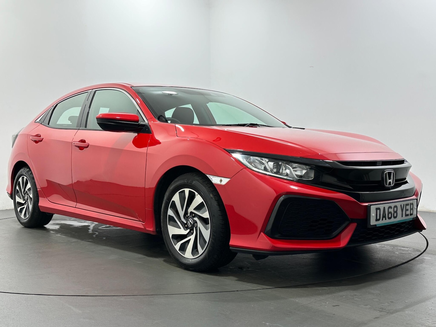 Used Honda Civic 2018 for sale - 76878560: Photo 49