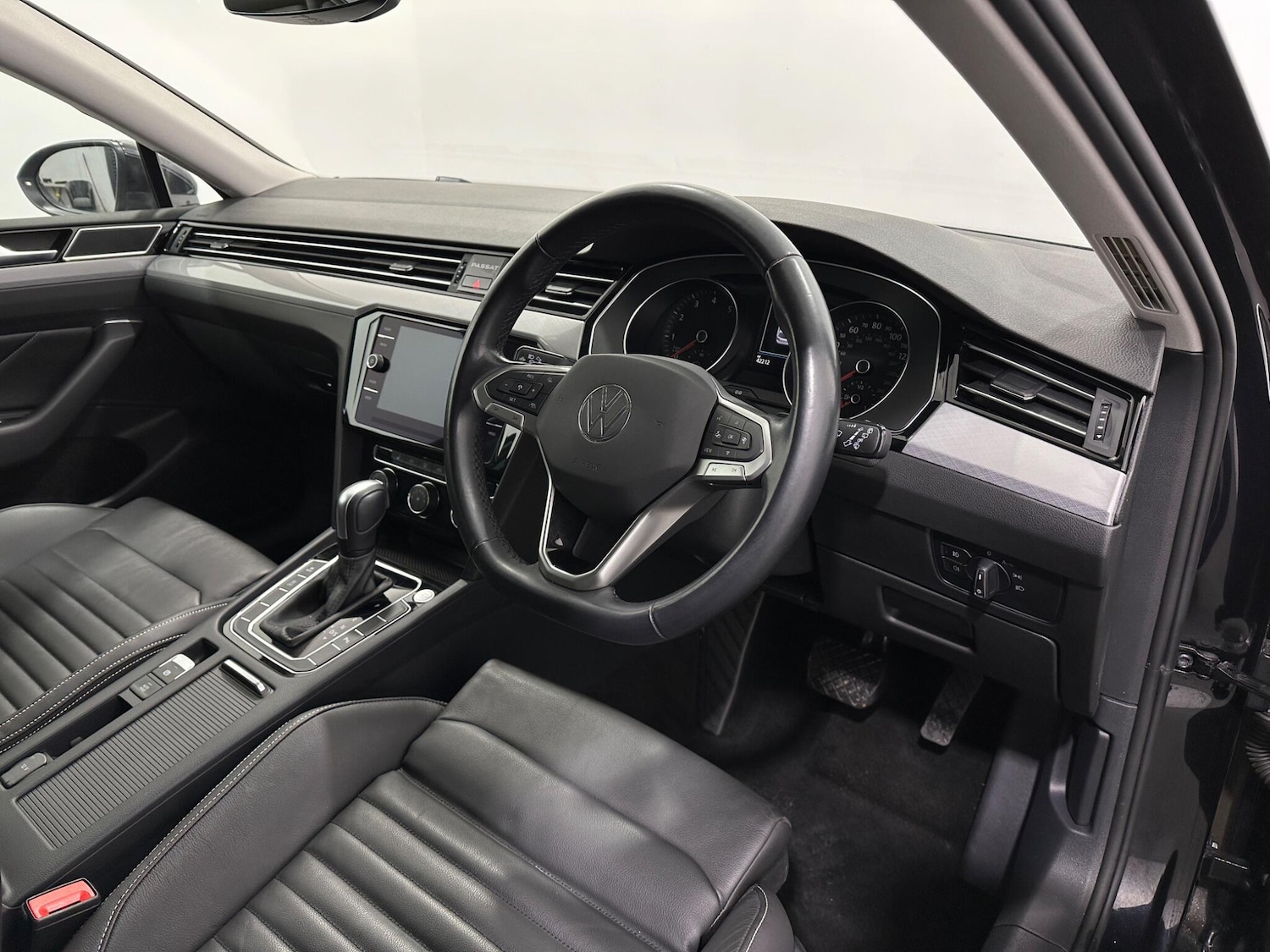 Used Volkswagen Passat for sale - 77190556: Photo 10