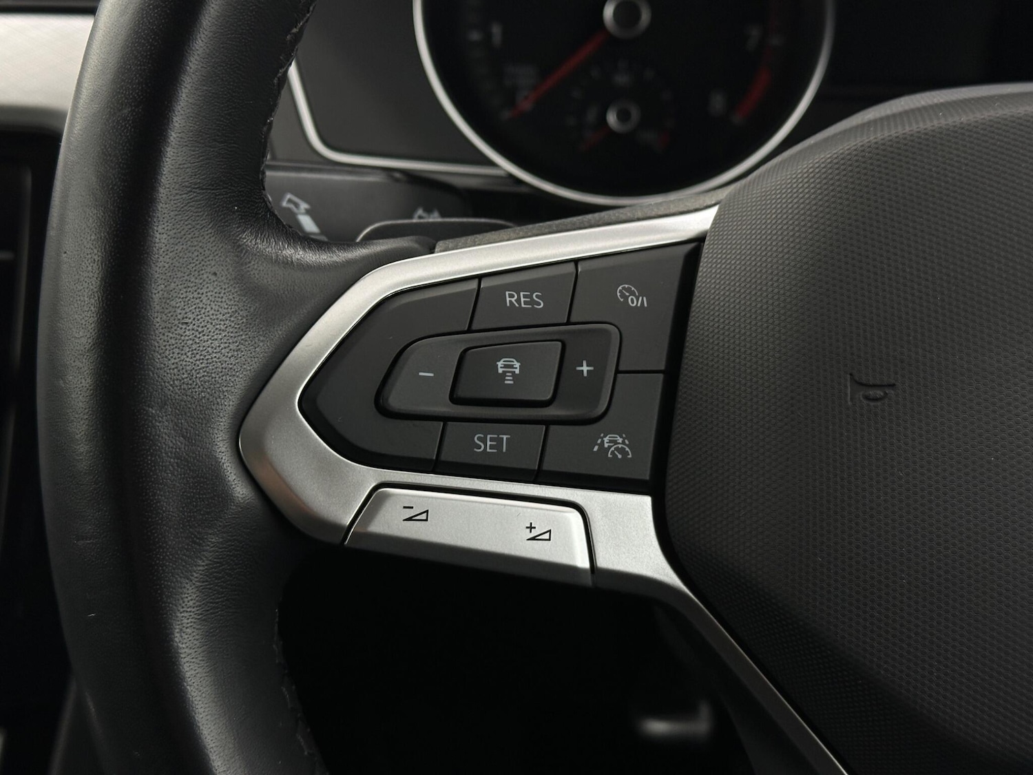 Used Volkswagen Passat for sale - 77190556: Photo 14