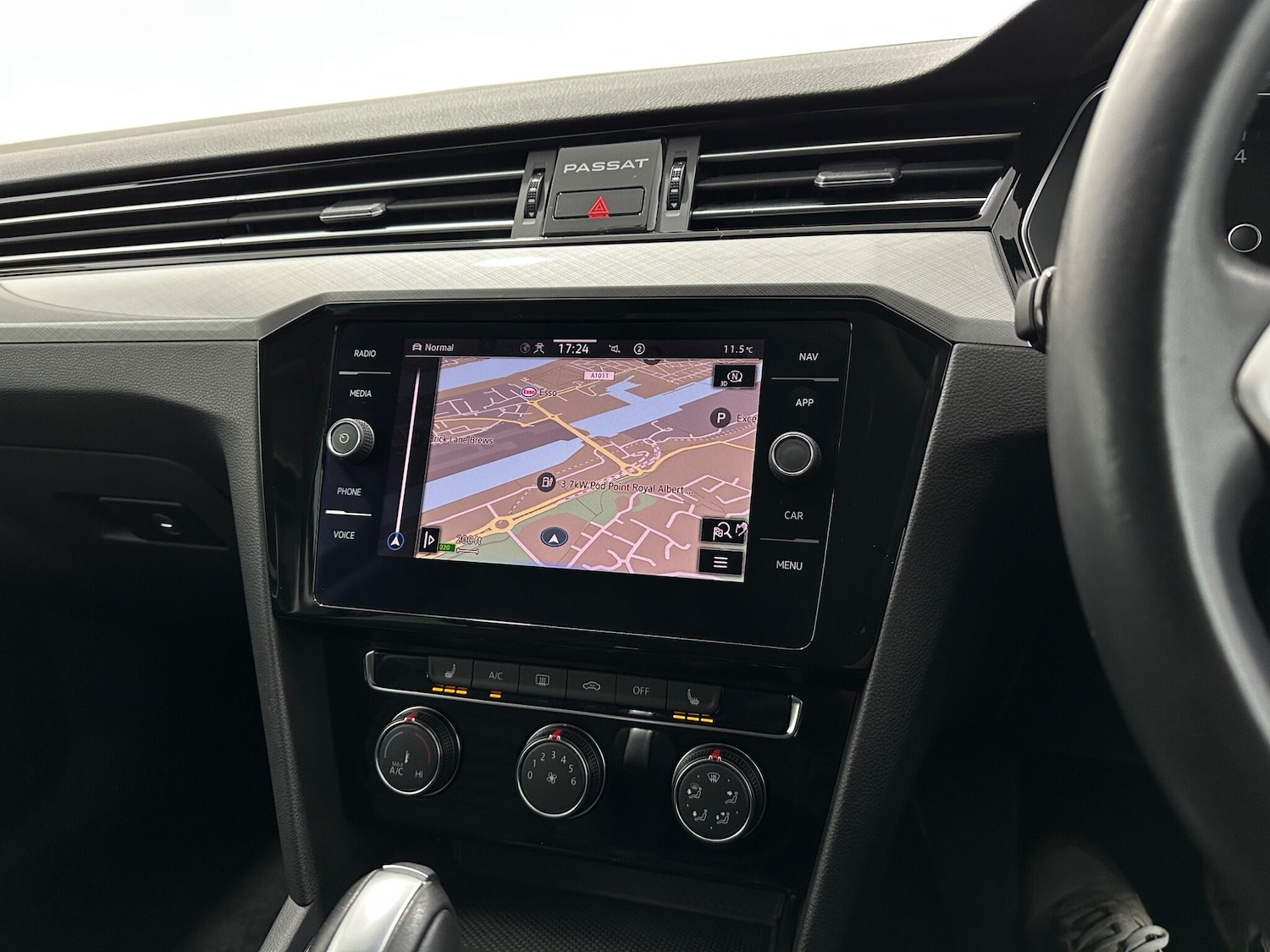 Used Volkswagen Passat for sale - 77190556: Photo 21