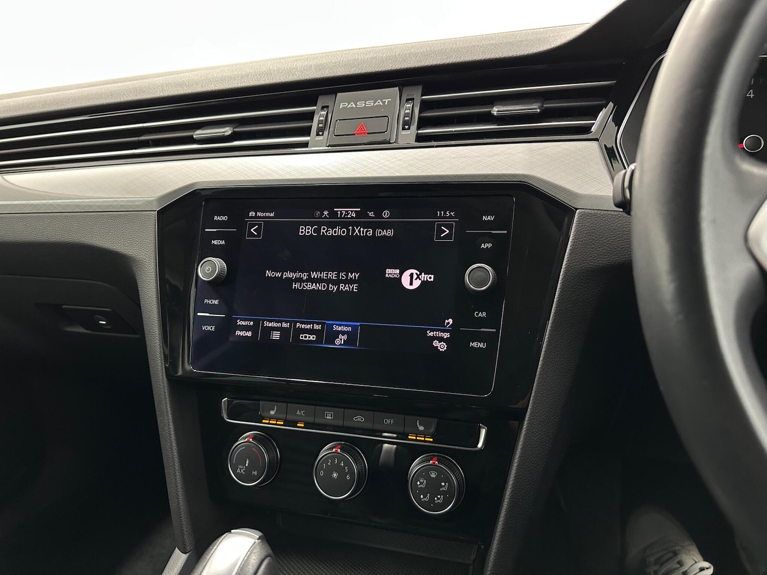 Used Volkswagen Passat for sale - 77190556: Photo 23