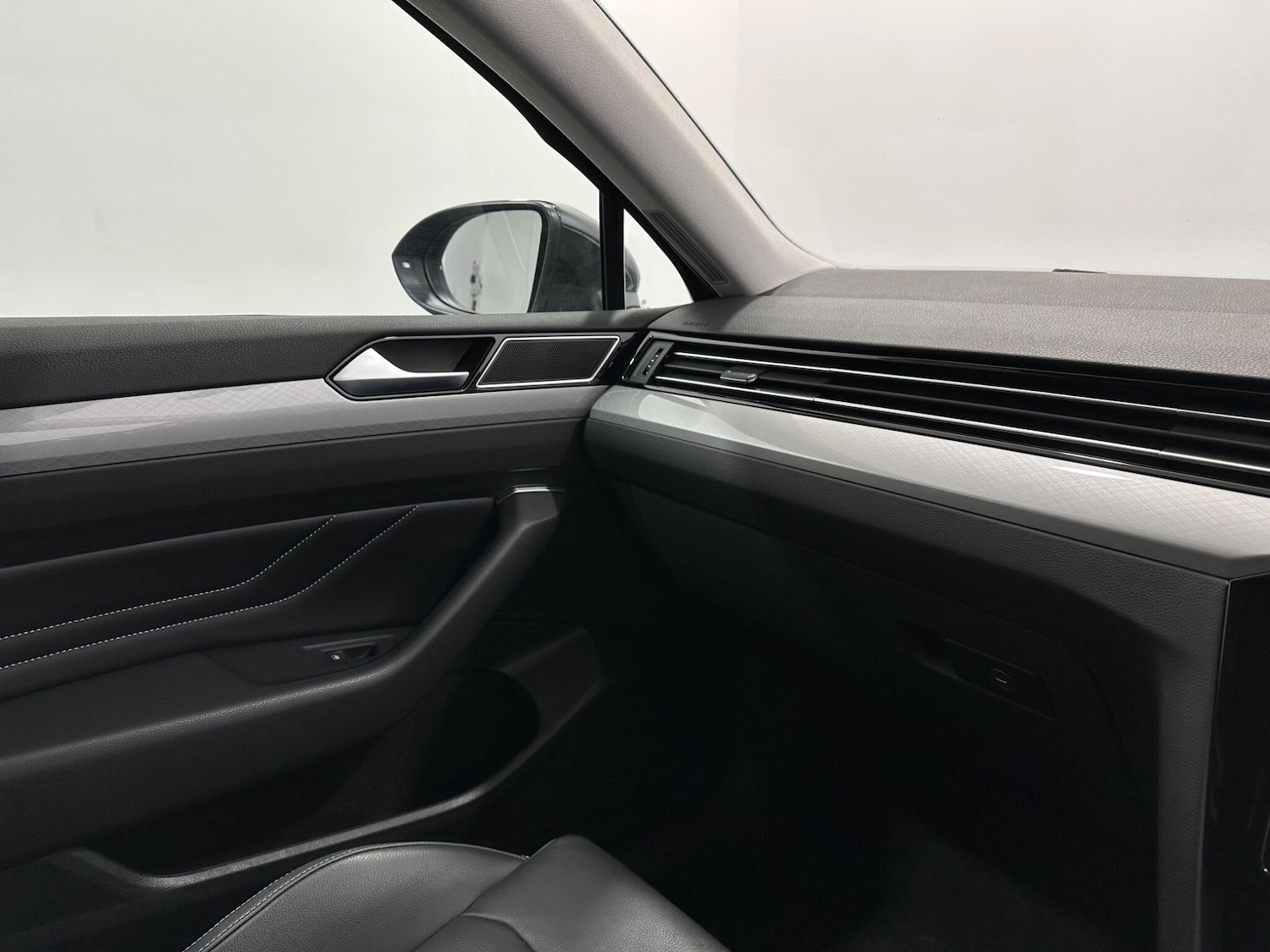 Used Volkswagen Passat for sale - 77190556: Photo 25