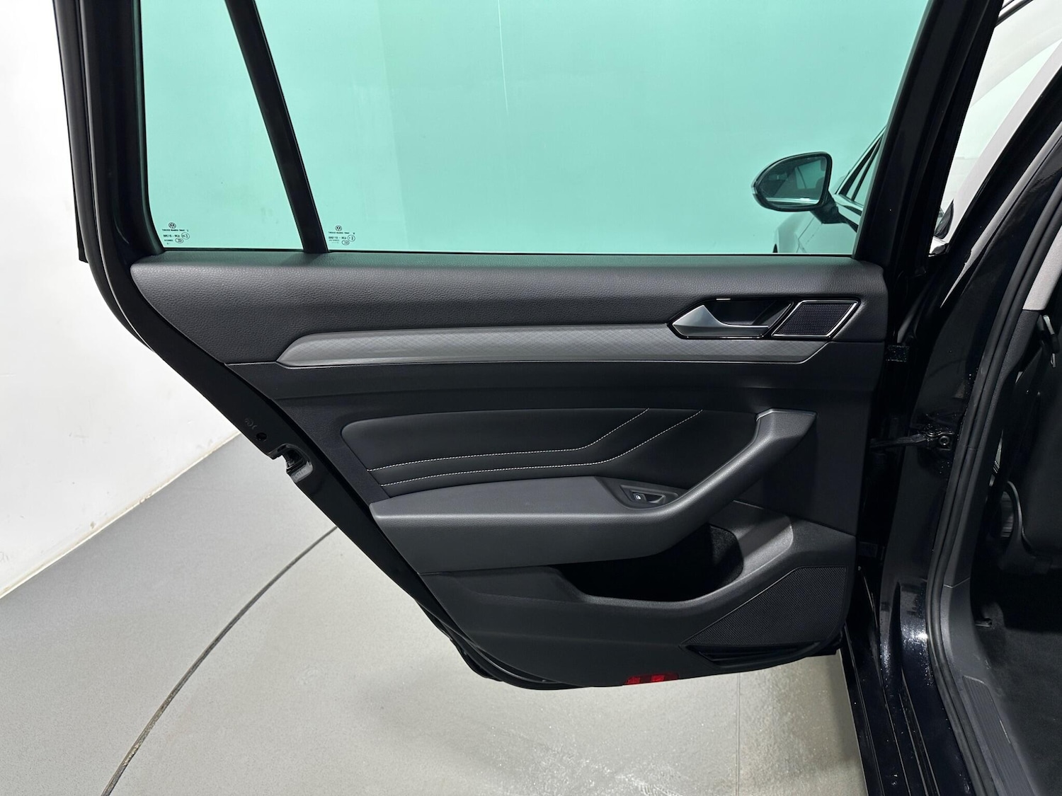 Used Volkswagen Passat for sale - 77190556: Photo 38