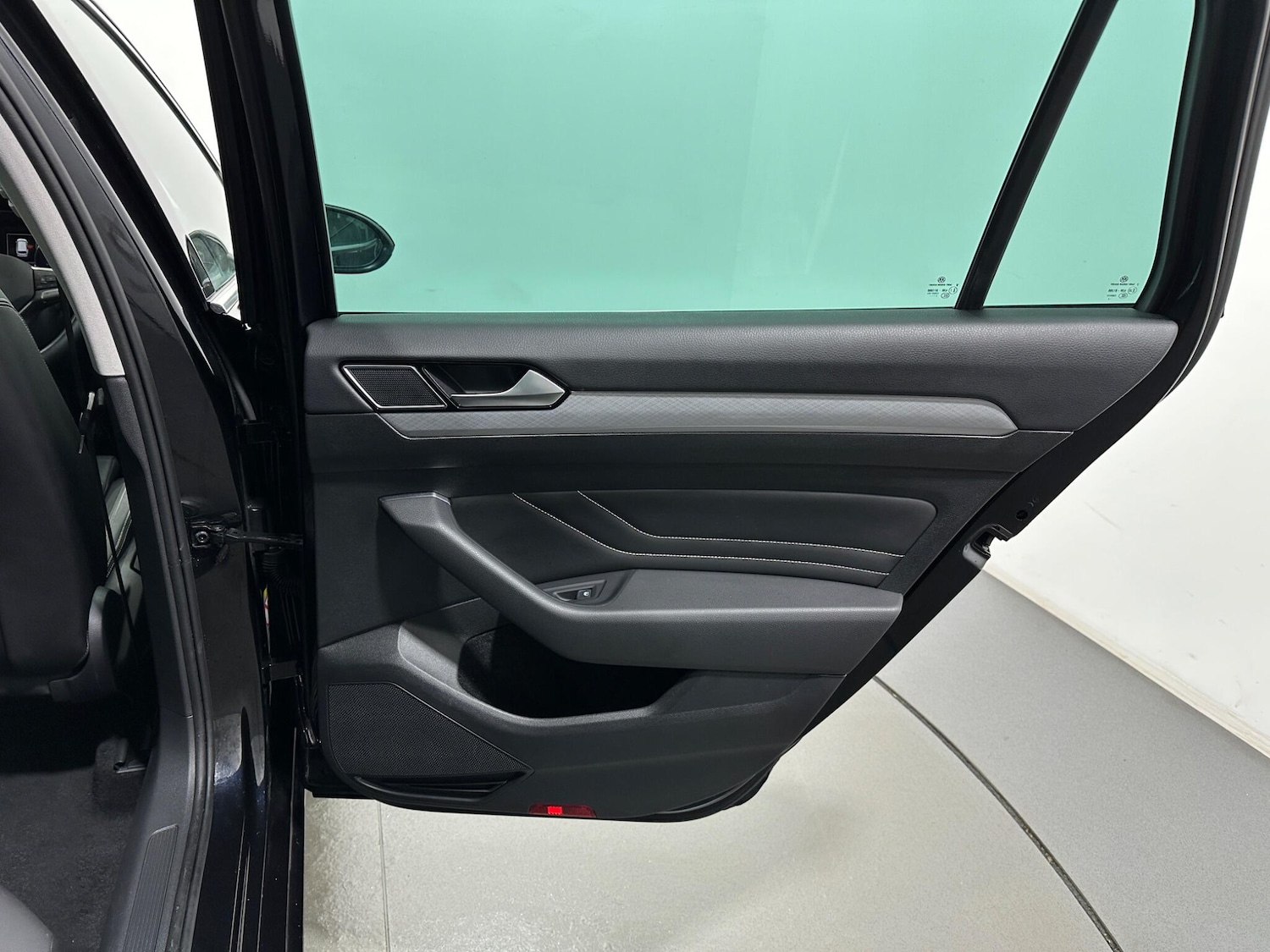 Used Volkswagen Passat for sale - 77190556: Photo 41