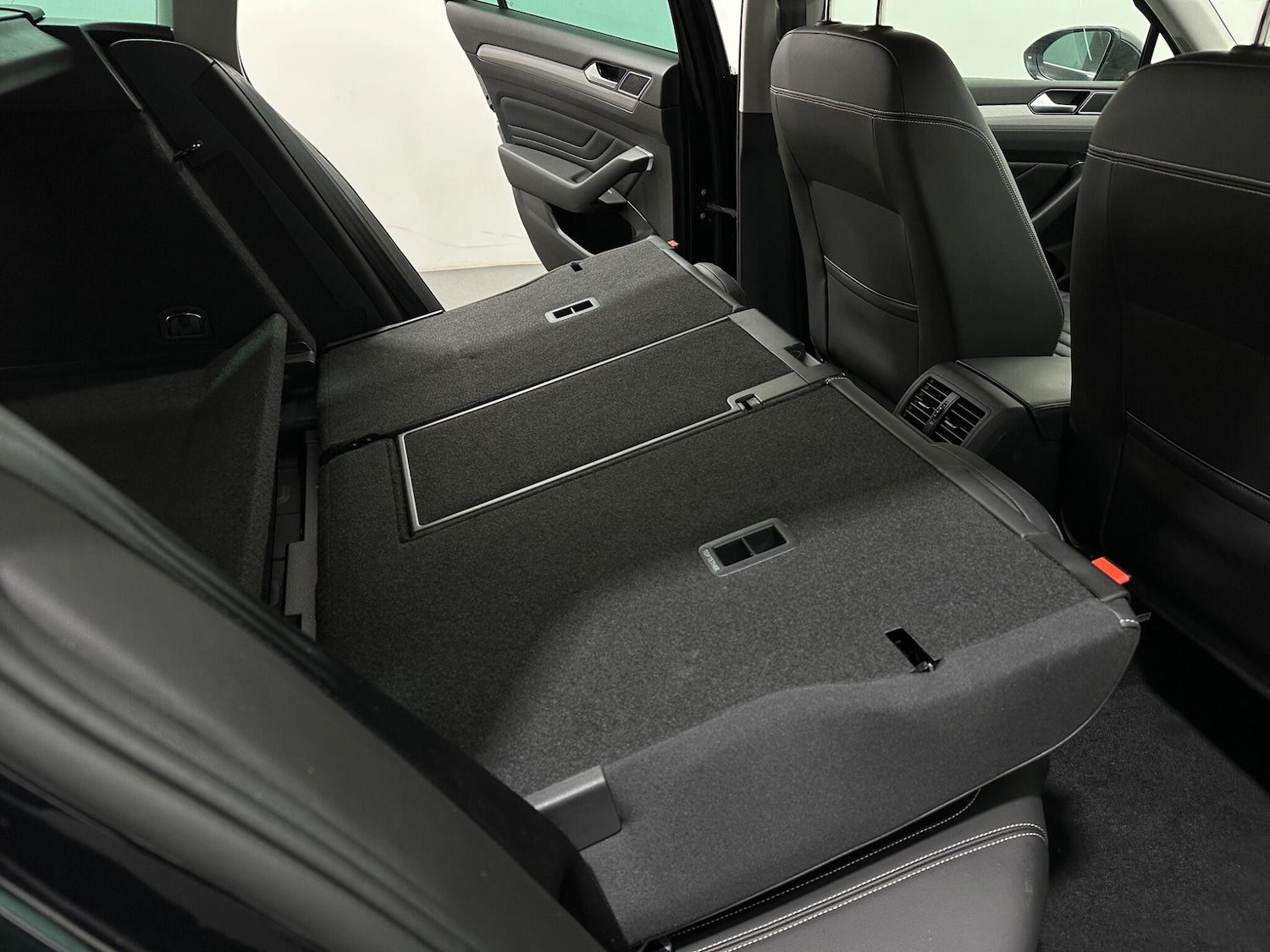 Used Volkswagen Passat for sale - 77190556: Photo 44