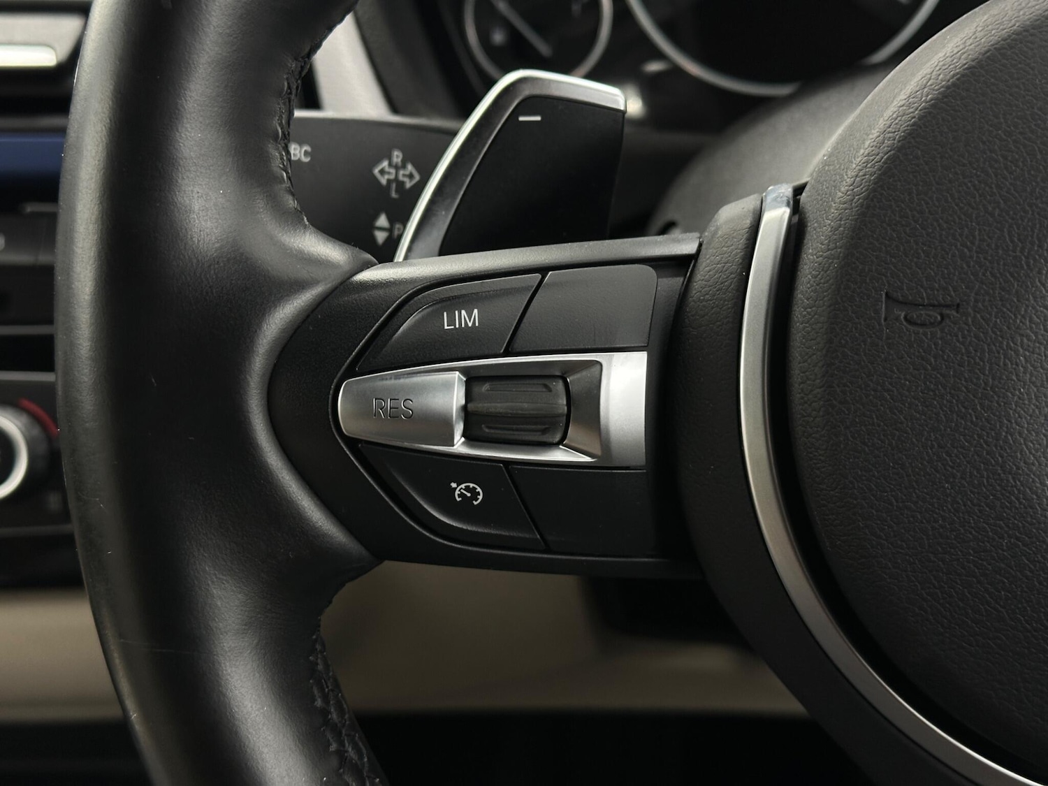 Used BMW 3 Series 2018 for sale - 78171067: Photo 15