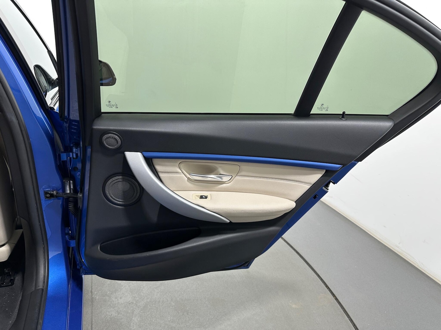 Used BMW 3 Series 2018 for sale - 78171067: Photo 43