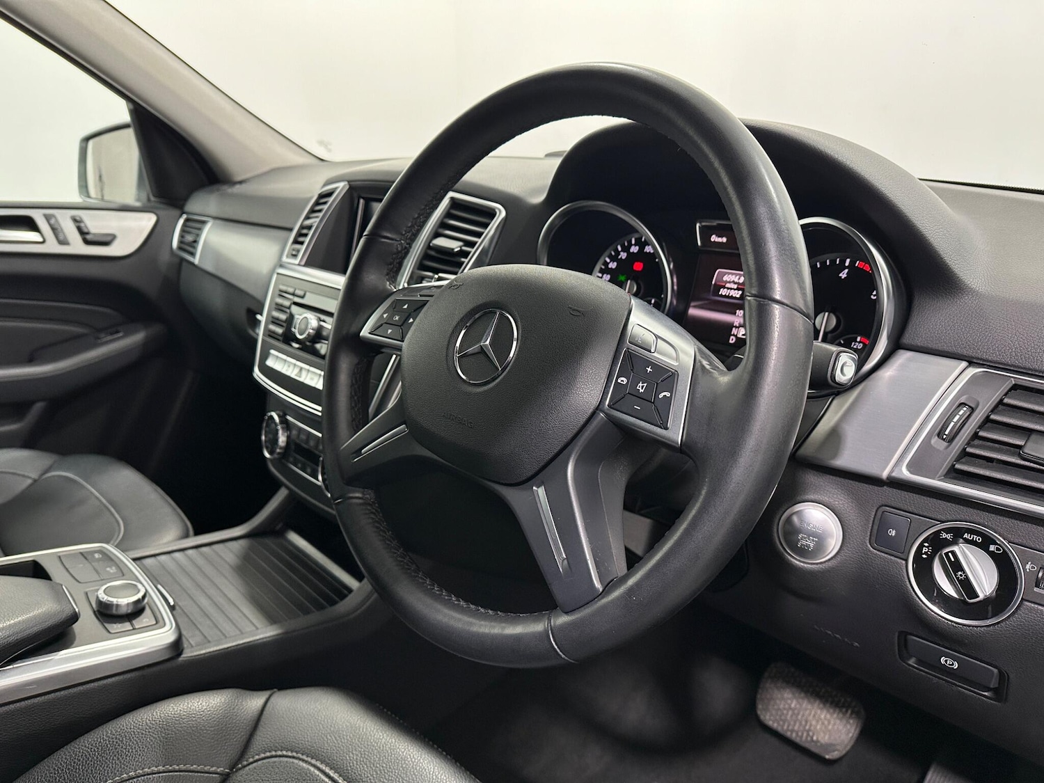 Used Mercedes-Benz M Class 2013 for sale - 77066391: Photo 10