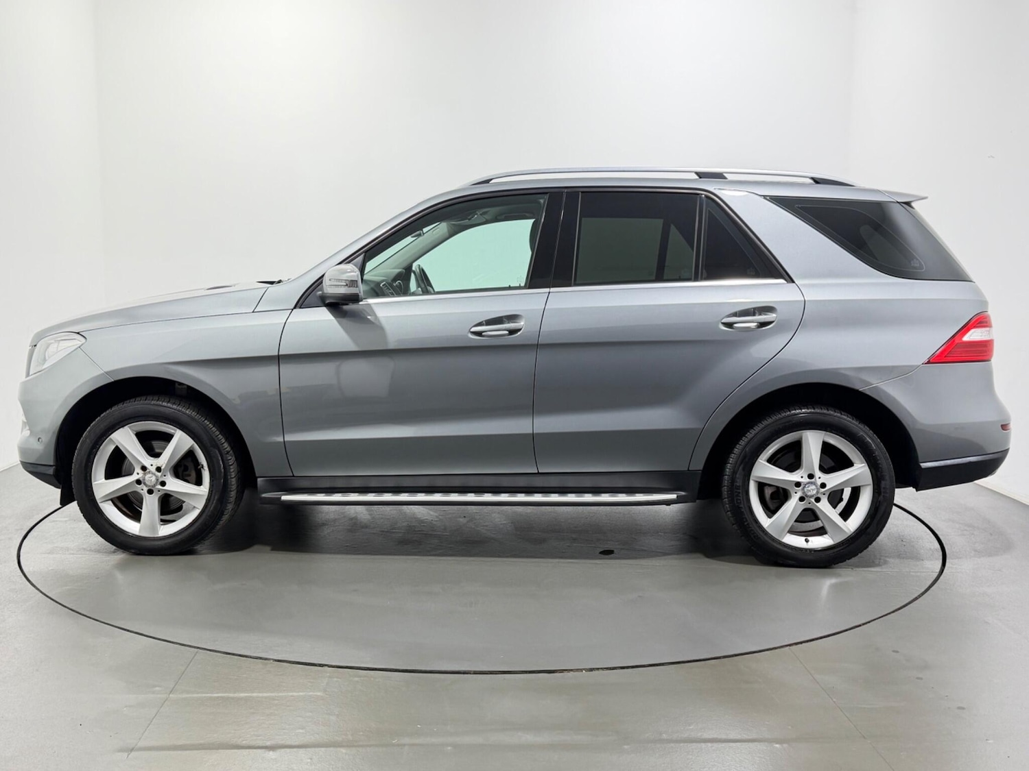 Used Mercedes-Benz M Class 2013 for sale - 77066391: Photo 5