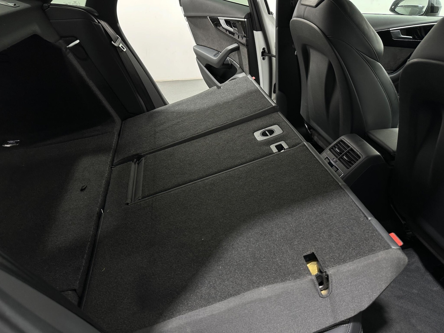 Used Audi A4 2020 for sale - 76952838: Photo 45