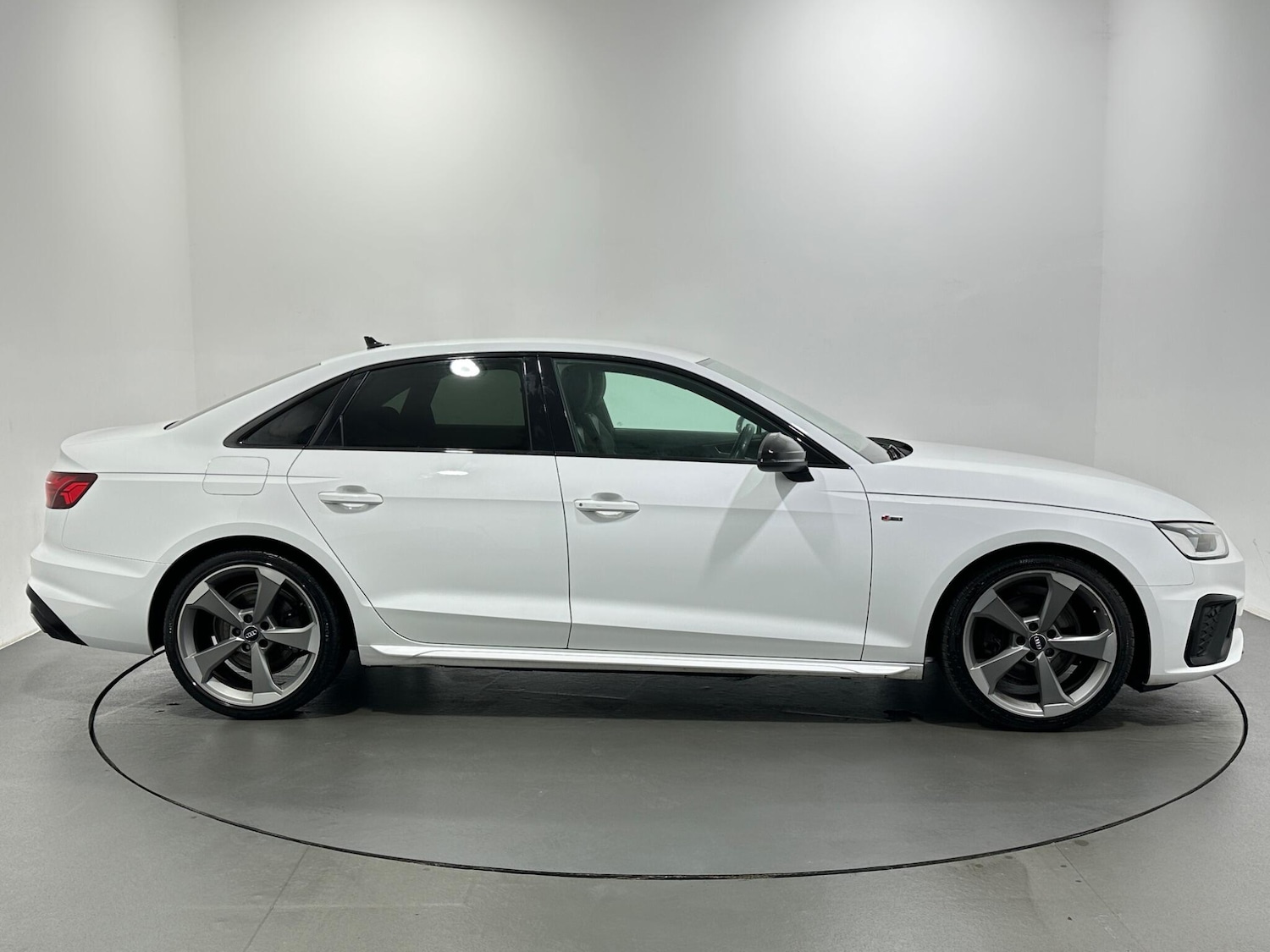 Used Audi A4 2020 for sale - 76952838: Photo 9