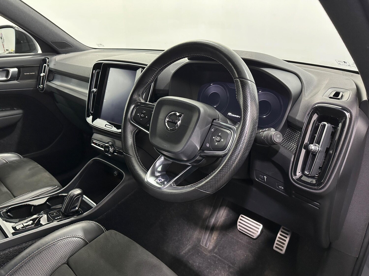 Used Volvo XC40 2018 for sale - 77993376: Photo 10