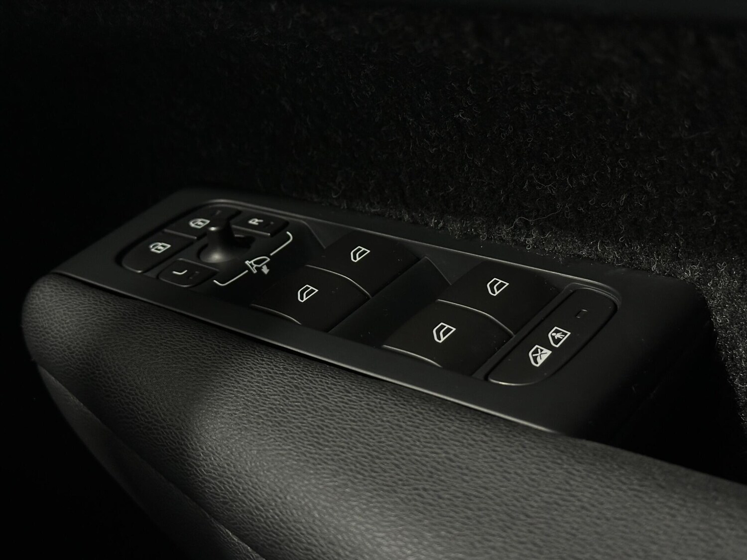 Used Volvo XC40 2018 for sale - 77993376: Photo 20