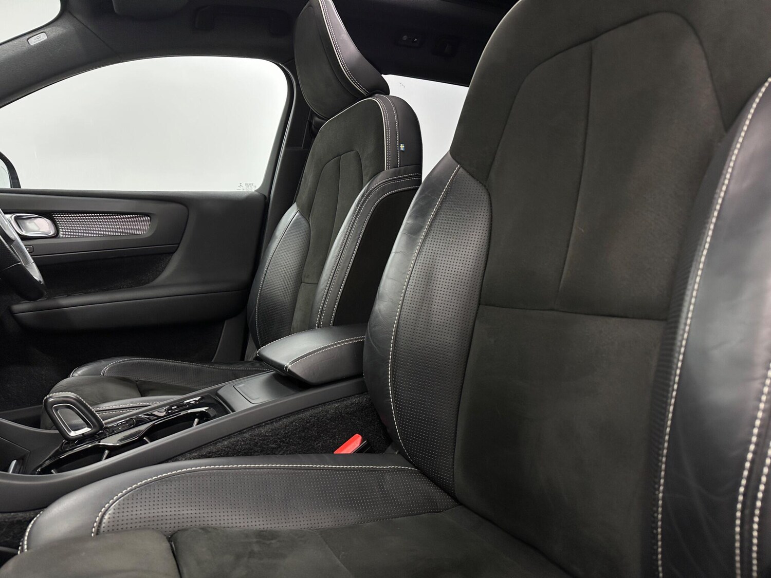 Used Volvo XC40 2018 for sale - 77993376: Photo 38