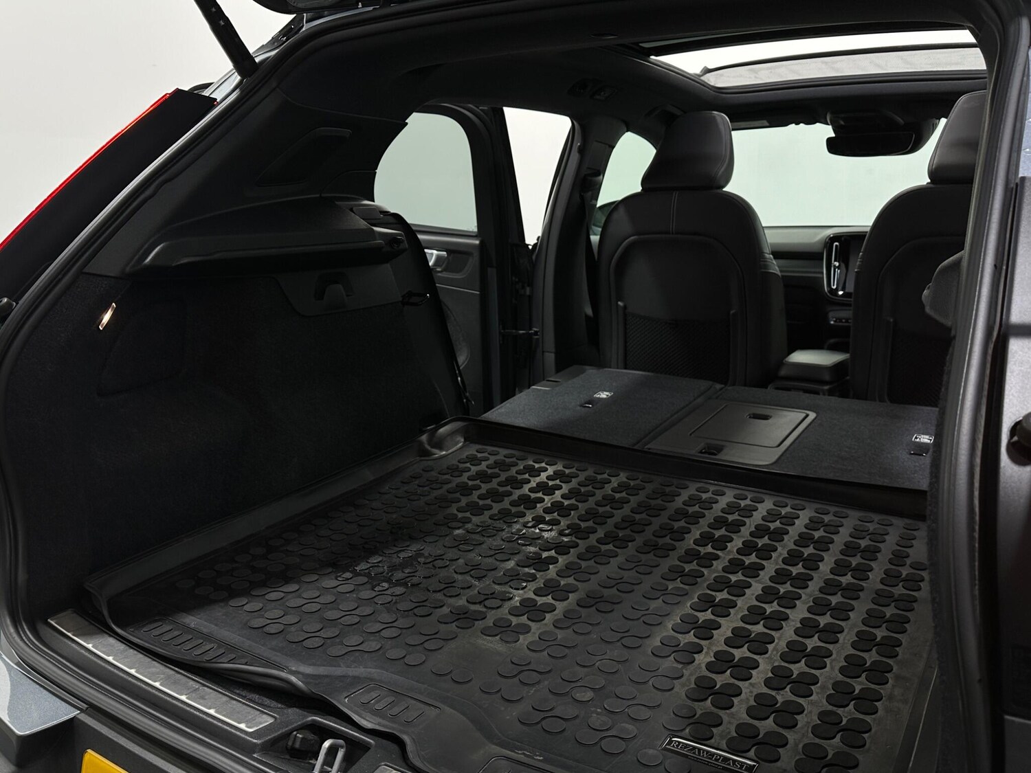 Used Volvo XC40 2018 for sale - 77993376: Photo 48