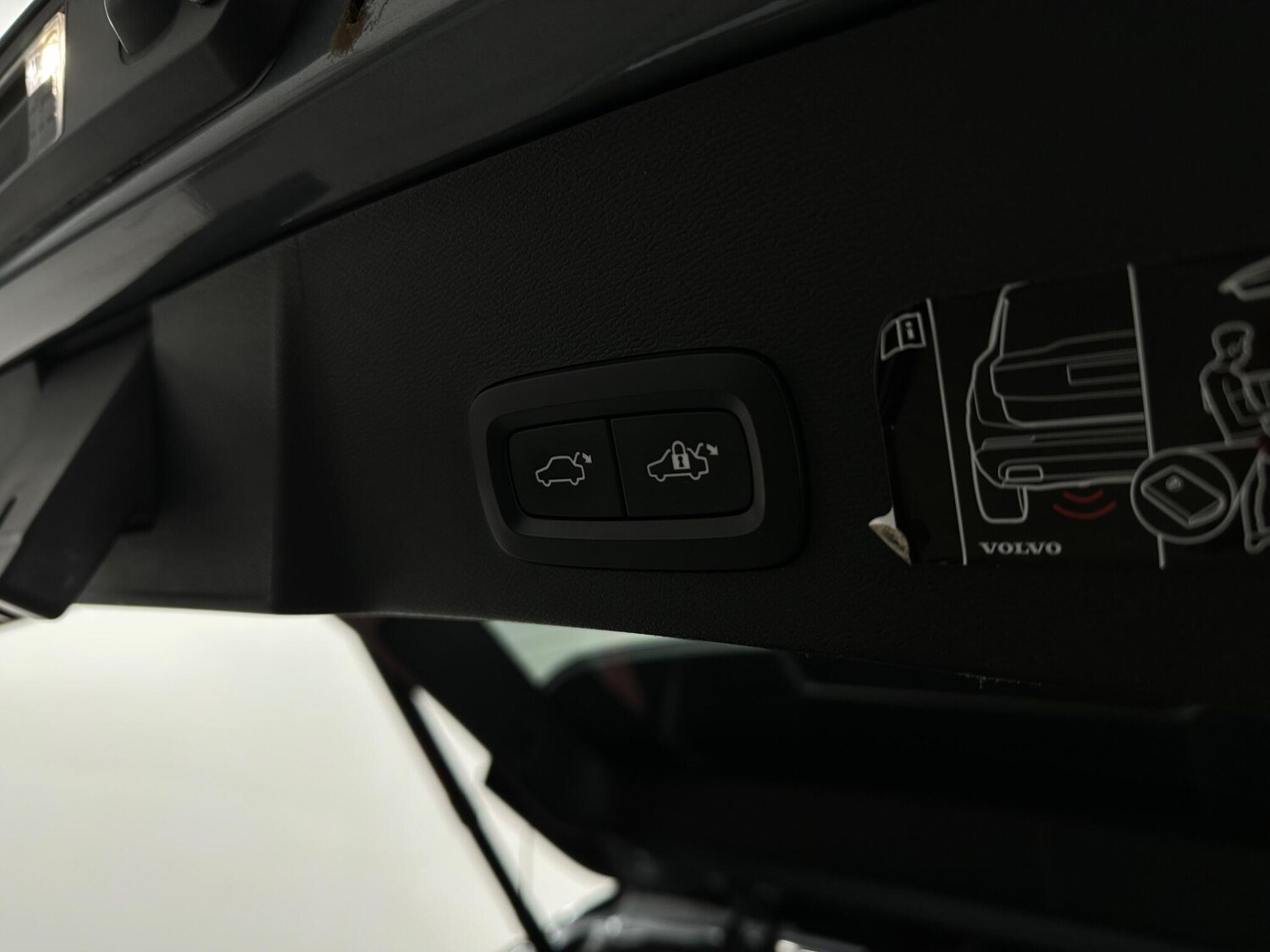 Used Volvo XC40 2018 for sale - 77993376: Photo 51