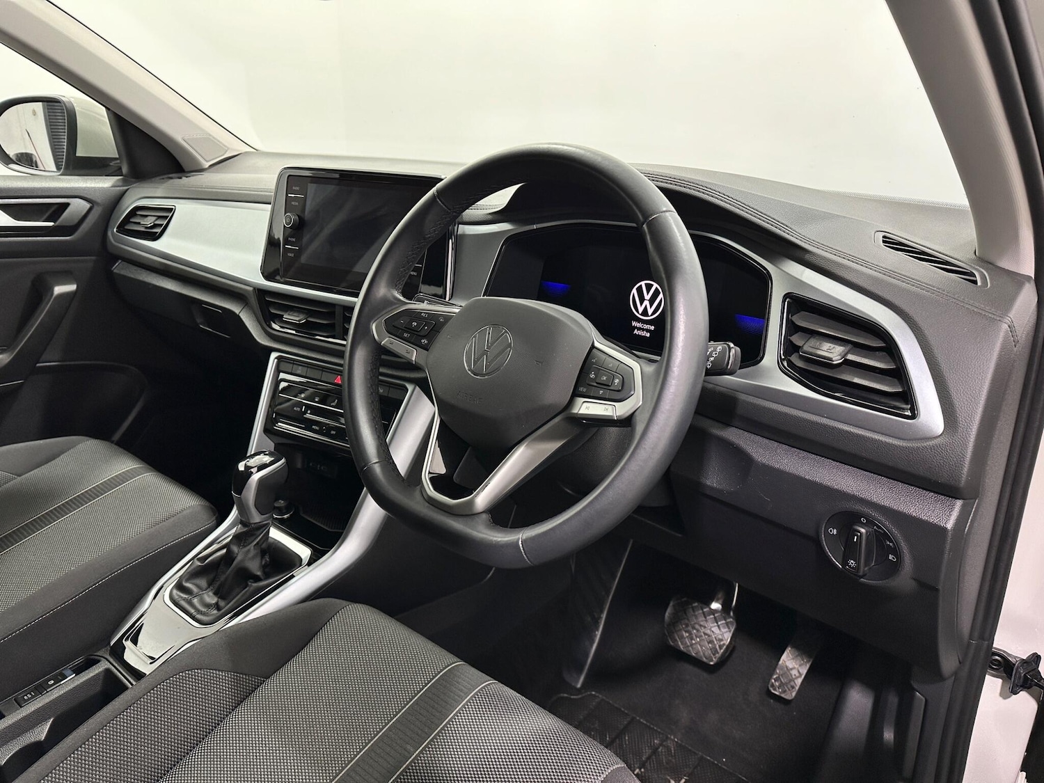 Used Volkswagen T-Roc 2022 for sale - 77633322: Photo 11