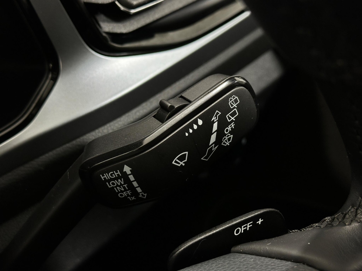 Used Volkswagen T-Roc 2022 for sale - 77633322: Photo 17