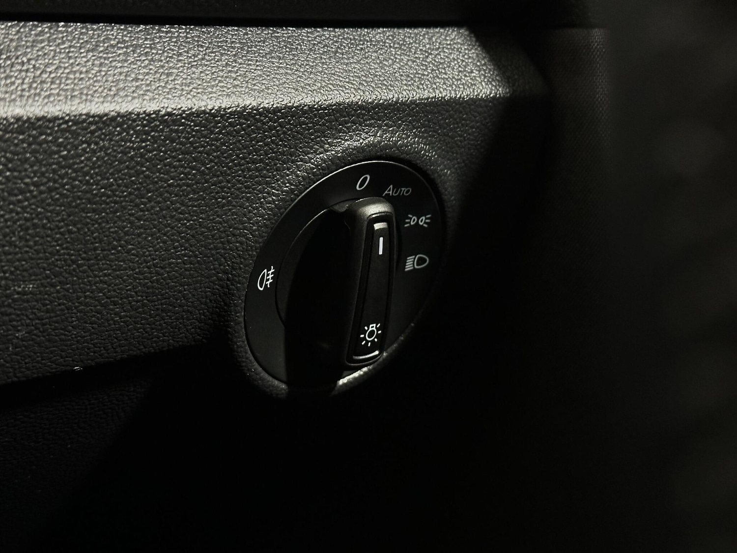 Used Volkswagen T-Roc 2022 for sale - 77633322: Photo 18