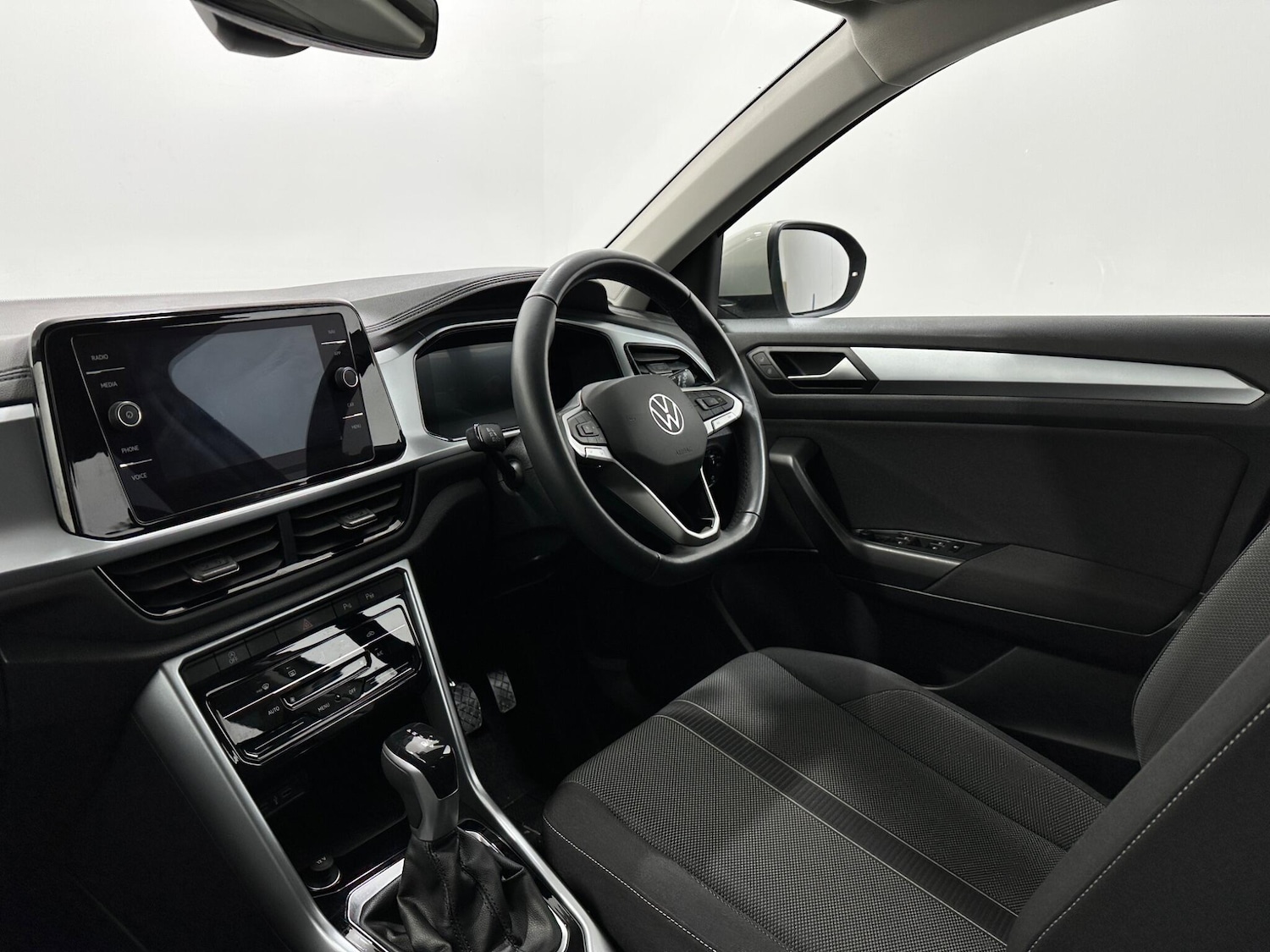 Used Volkswagen T-Roc 2022 for sale - 77633322: Photo 31