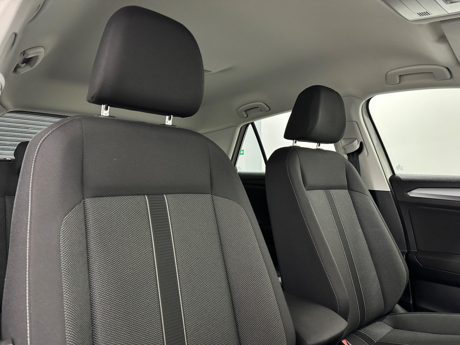 Used Volkswagen T-Roc 2022 for sale - 77633322: Photo 33