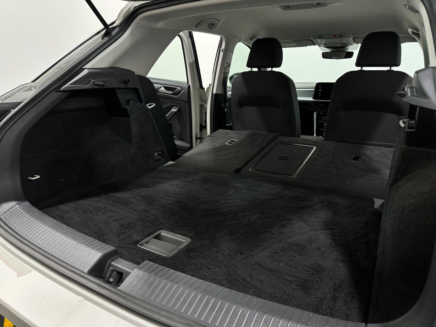 Used Volkswagen T-Roc 2022 for sale - 77633322: Photo 46