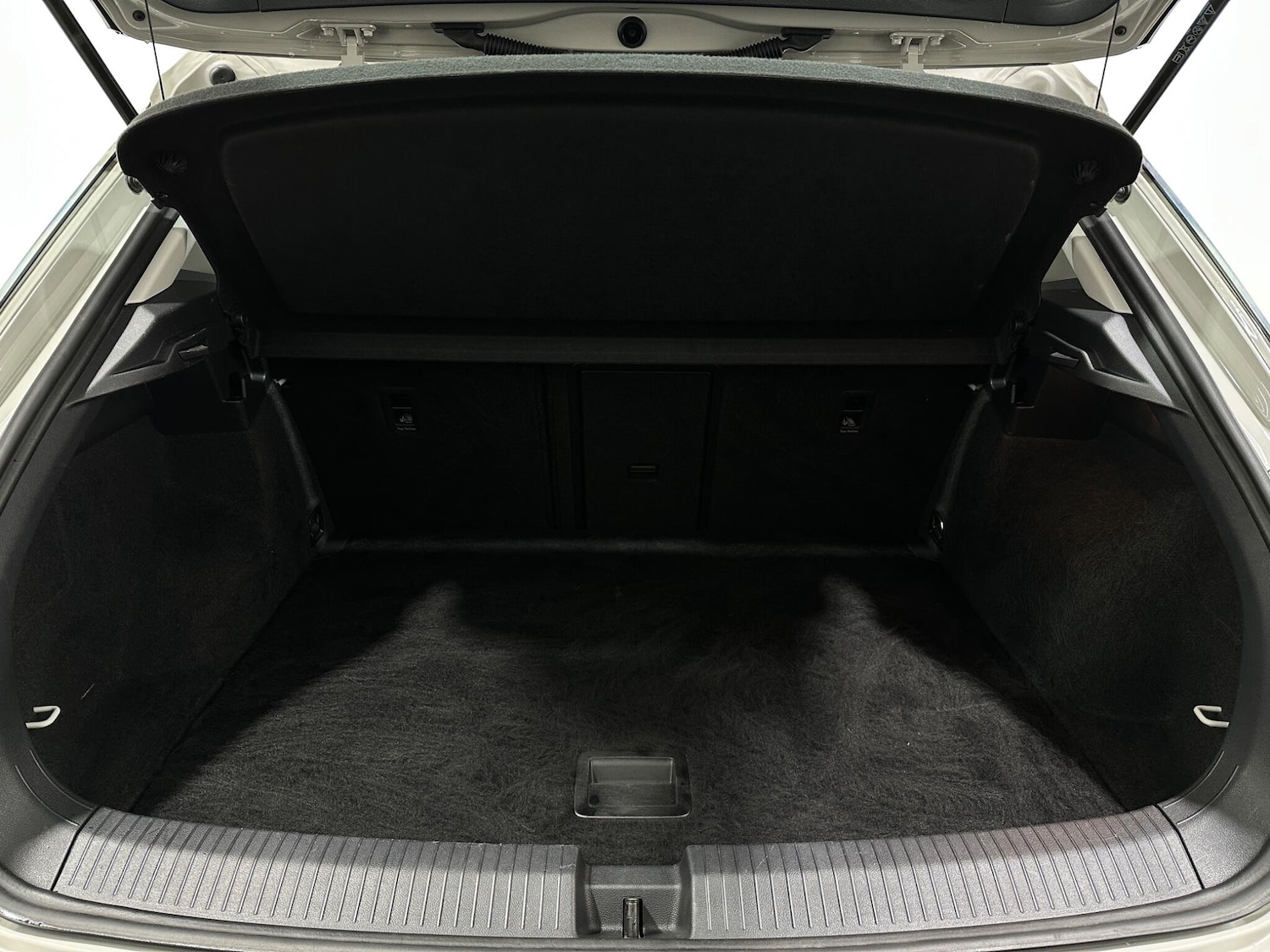 Used Volkswagen T-Roc 2022 for sale - 77633322: Photo 48