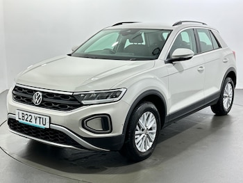 Used Volkswagen T-Roc 2022 for sale - 77633322: Photo